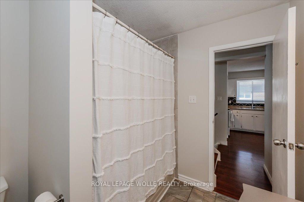 Photo 13 of 51 Briar Knoll Drive, Kitchener — HOMEH
