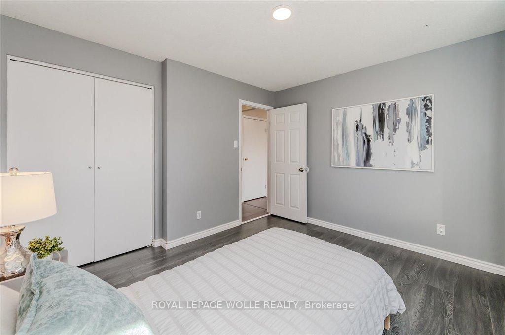 Photo 21 of 51 Briar Knoll Drive, Kitchener — HOMEH