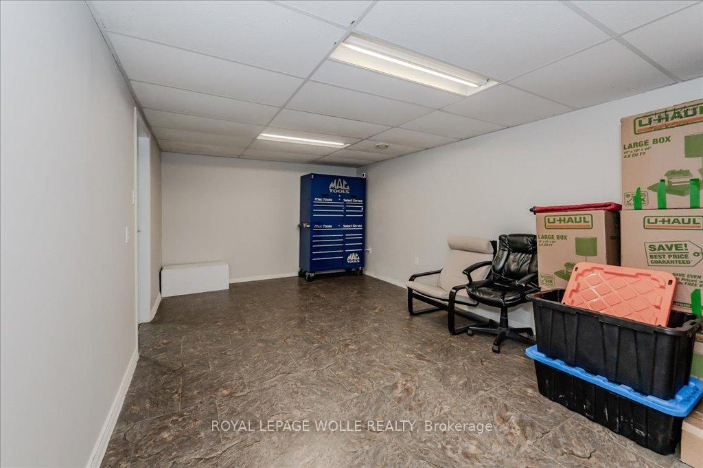 Photo 23 of 51 Briar Knoll Drive, Kitchener — HOMEH