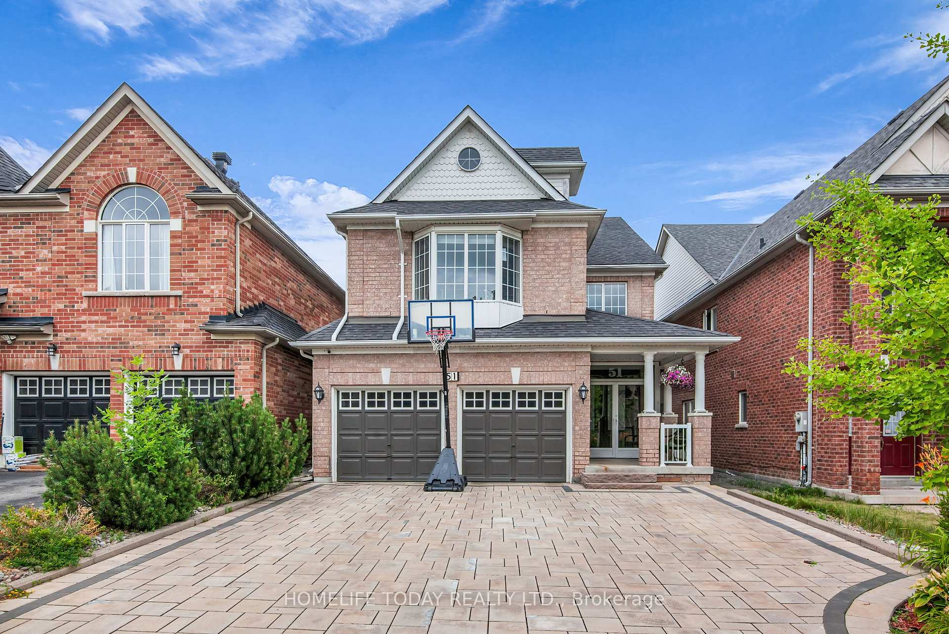 Photo 2 of 51 Weatherill Road, Markham, Berczy — HOMEH