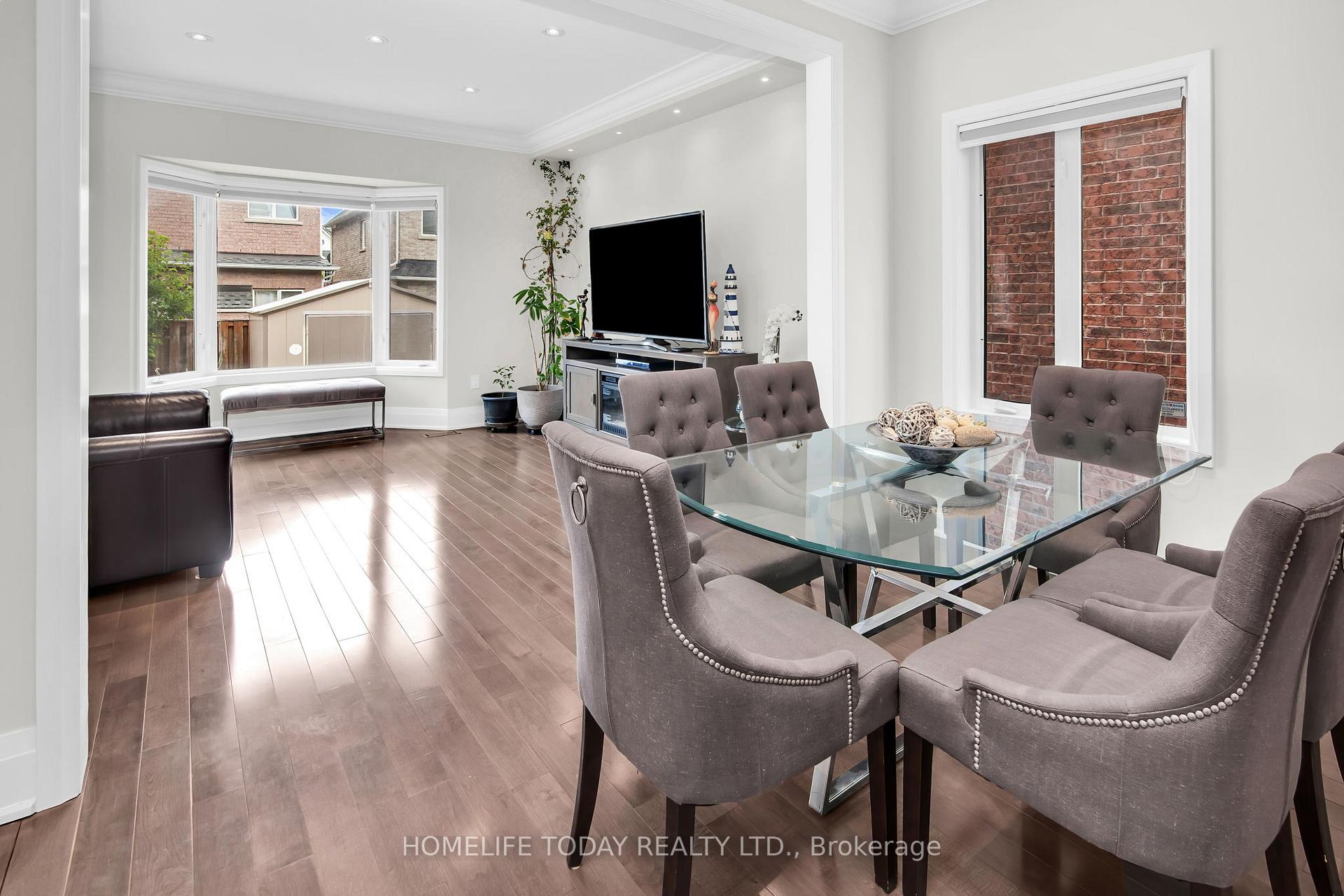 Photo 10 of 51 Weatherill Road, Markham, Berczy — HOMEH
