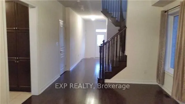 Photo 4 of 92 Meltwater Crescent, Brampton, Bram East — HOMEH