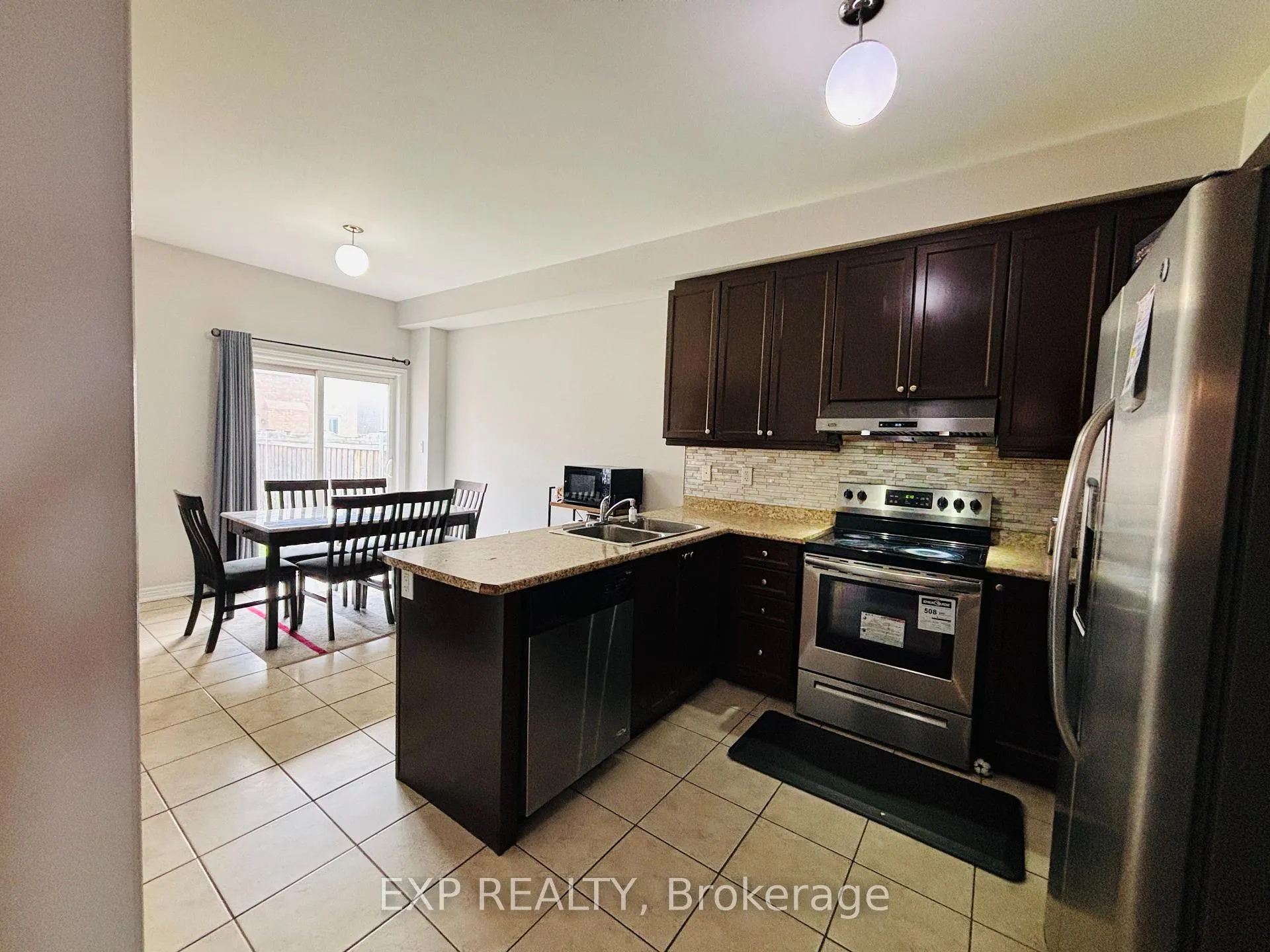 Photo 5 of 92 Meltwater Crescent, Brampton, Bram East — HOMEH