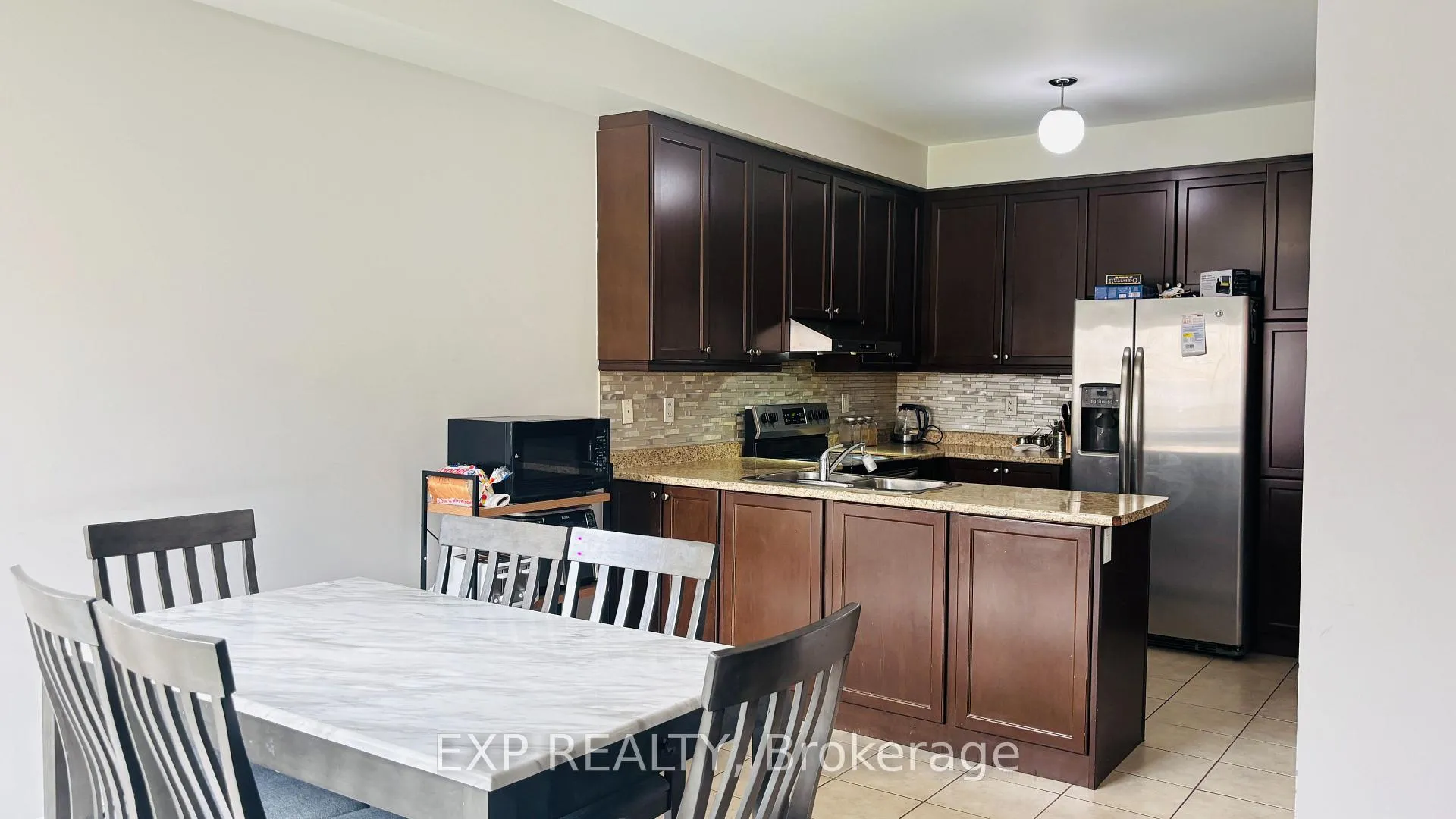 Photo 6 of 92 Meltwater Crescent, Brampton, Bram East — HOMEH