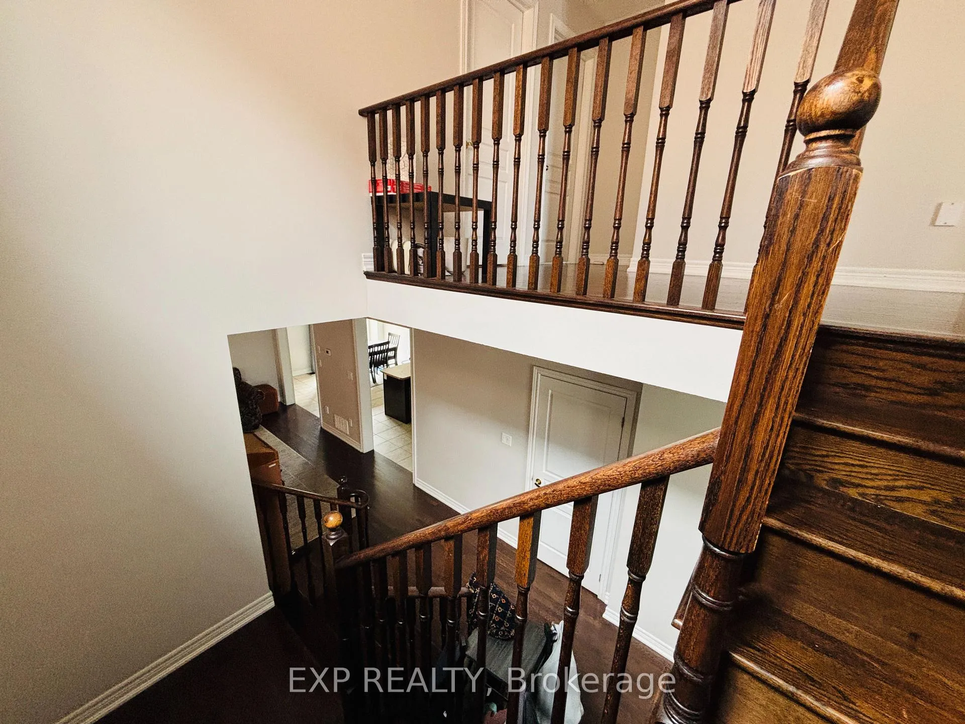 Photo 9 of 92 Meltwater Crescent, Brampton, Bram East — HOMEH