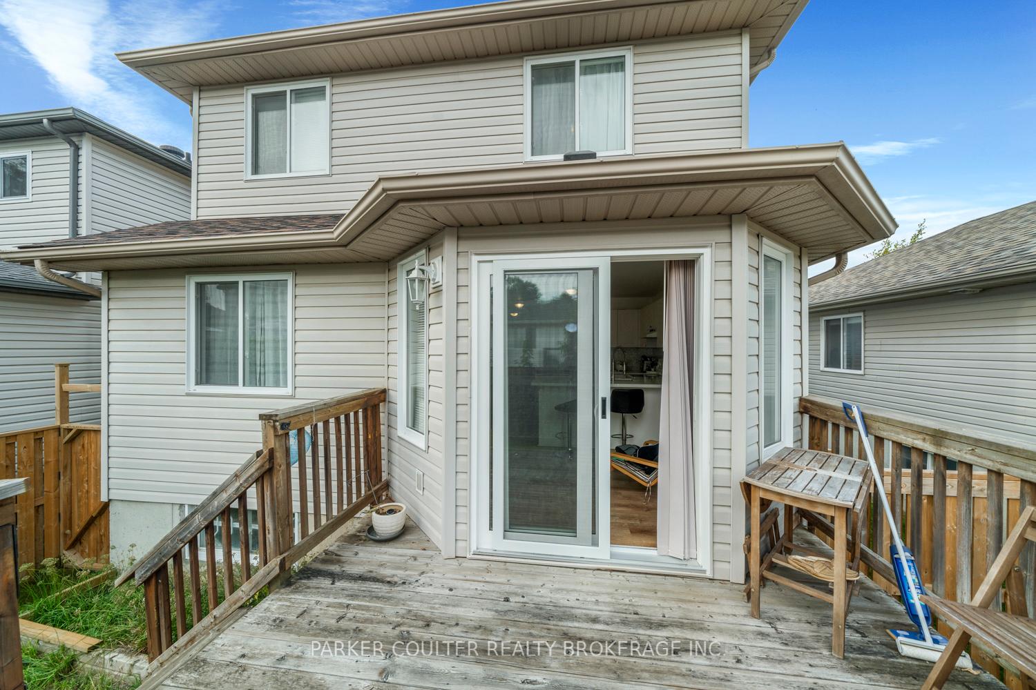 Photo 16 of 392 Irwin Street, Midland — HOMEH