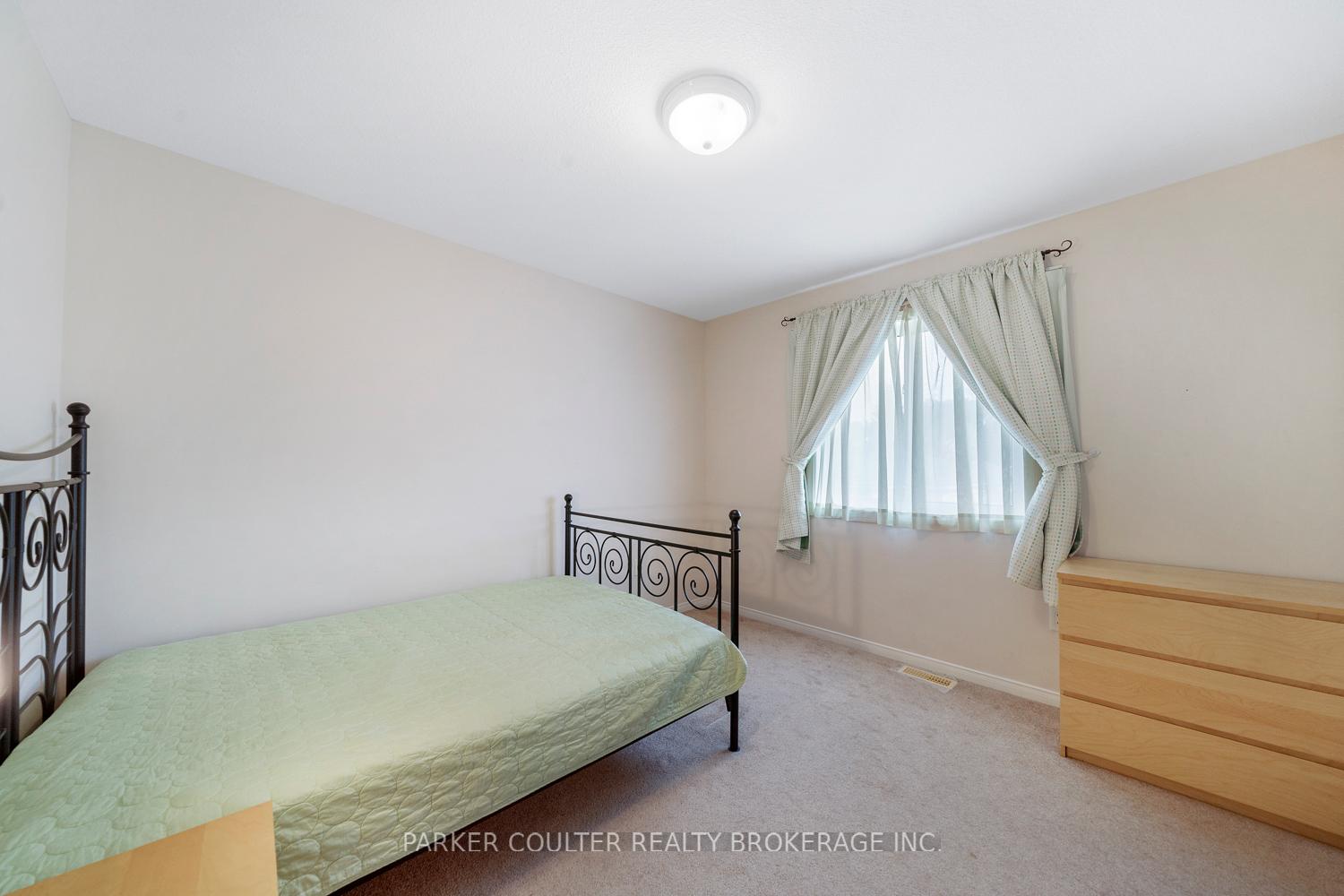Photo 19 of 392 Irwin Street, Midland — HOMEH