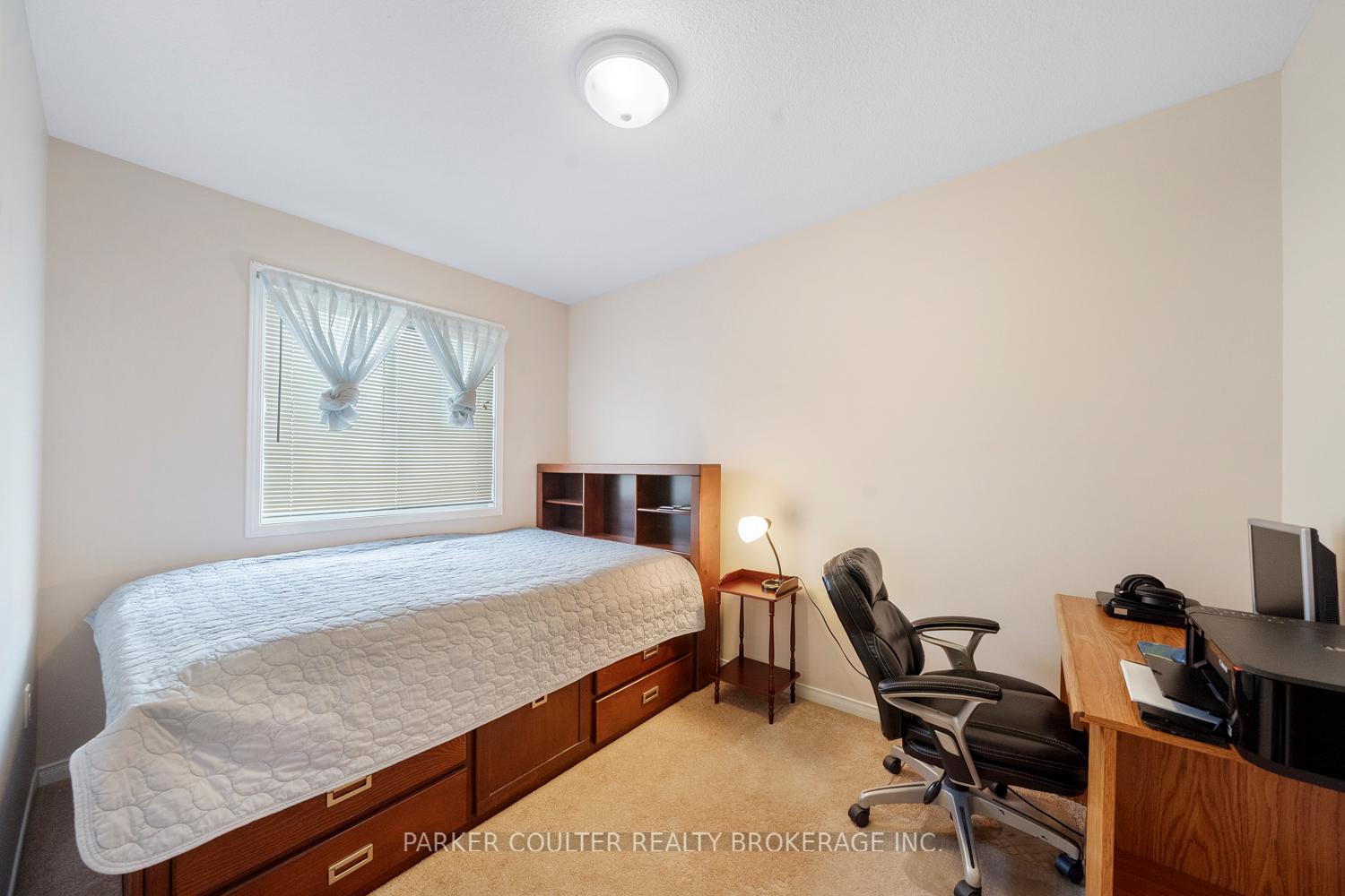Photo 20 of 392 Irwin Street, Midland — HOMEH
