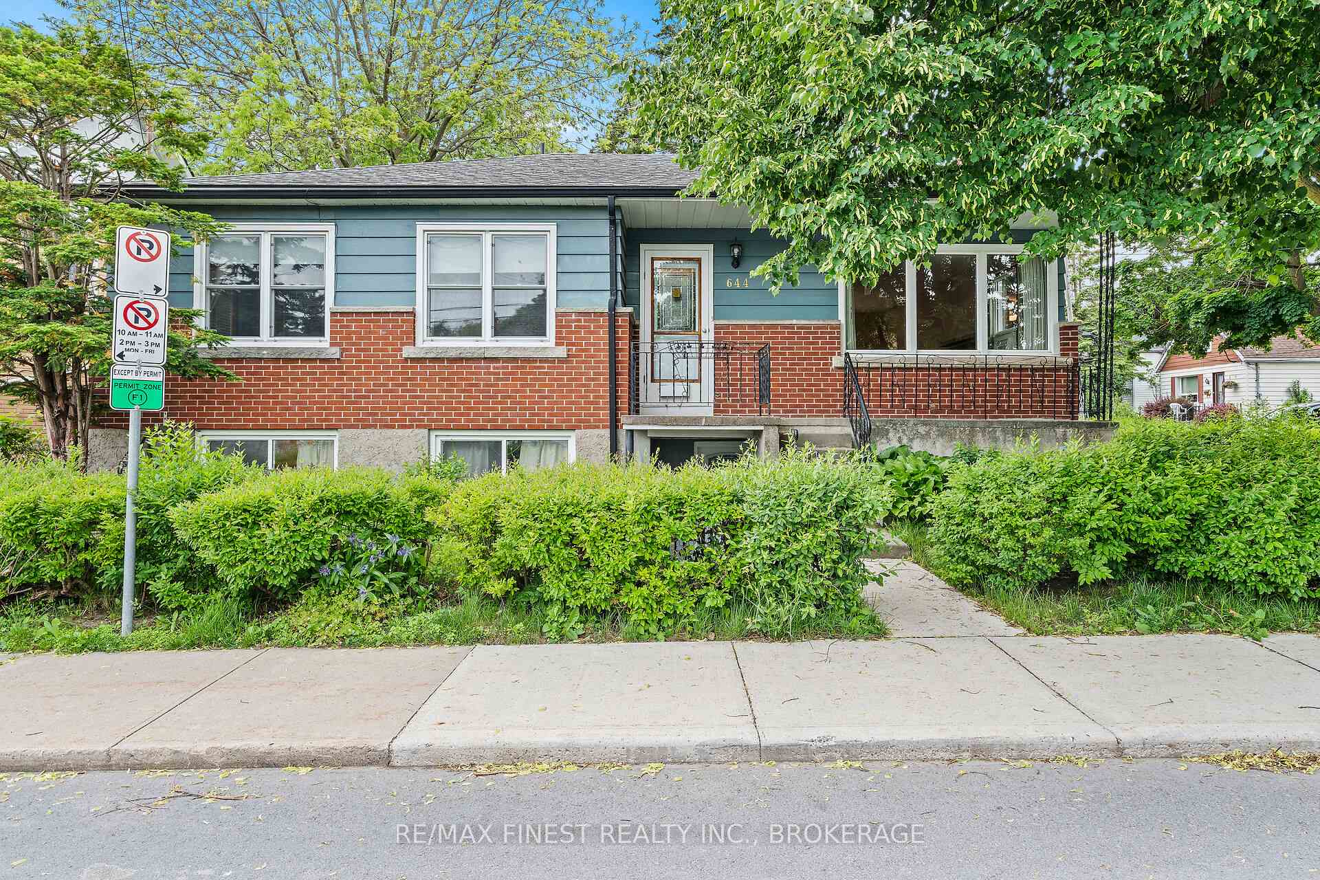 Photo 1 of 644 Victoria Street, Kingston, East of Sir John A. Blvd — HOMEH