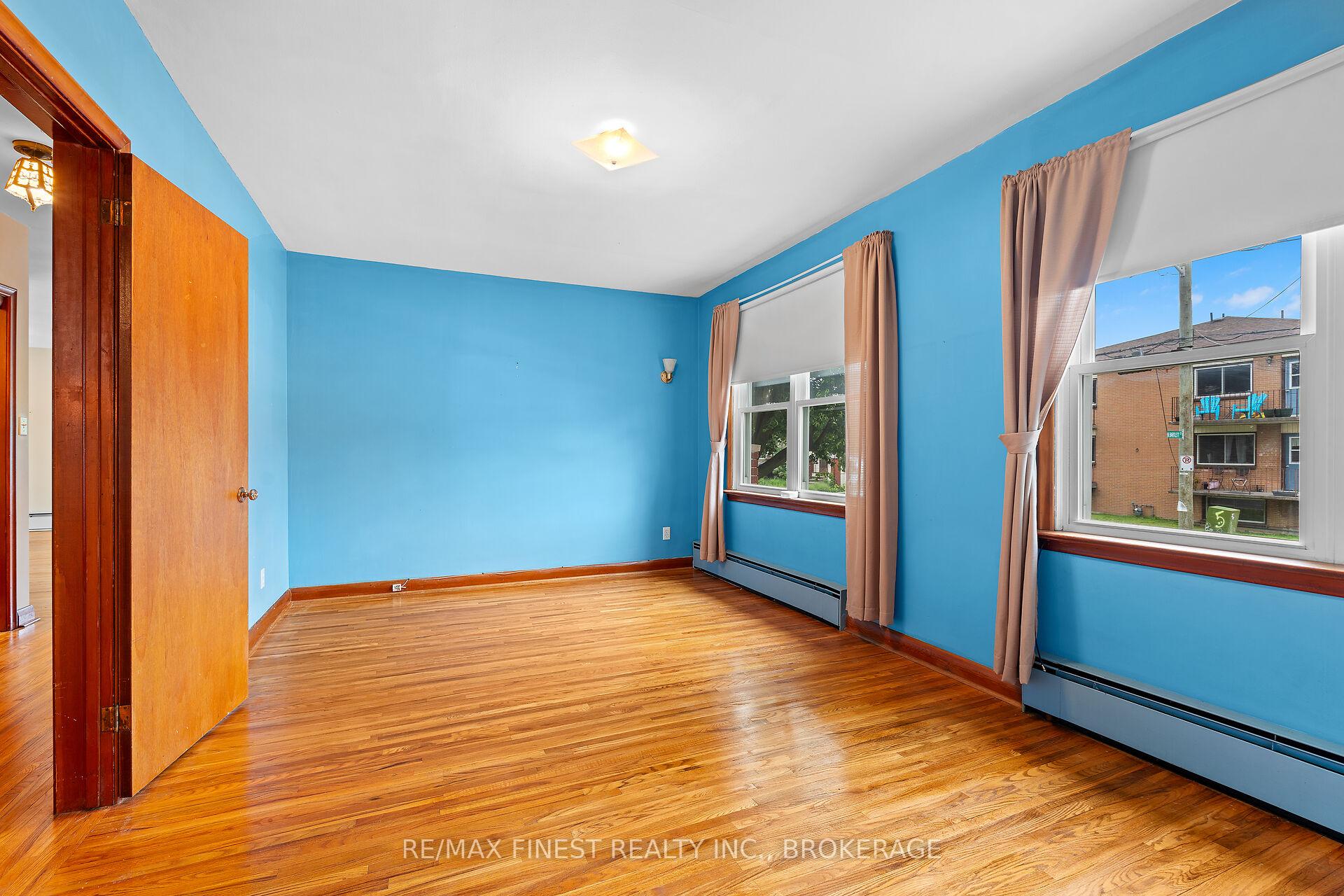 Photo 18 of 644 Victoria Street, Kingston, East of Sir John A. Blvd — HOMEH