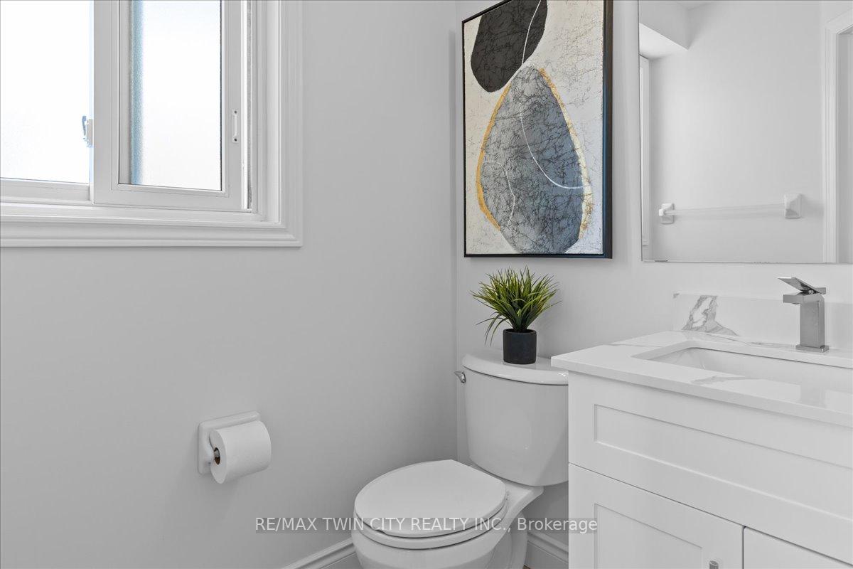 Photo 7 of 16 Marl Meadow Drive, Kitchener — HOMEH