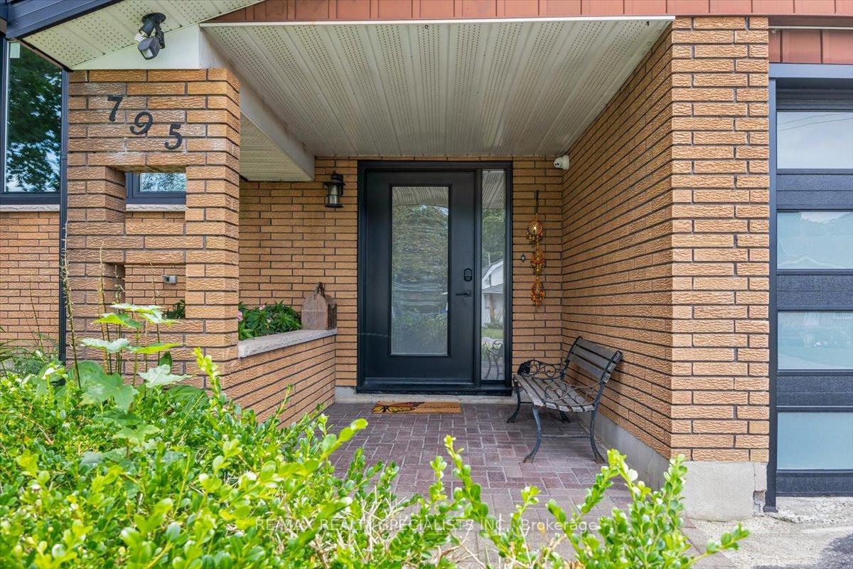 Photo 5 of 795 Quebec Street, Midland — HOMEH