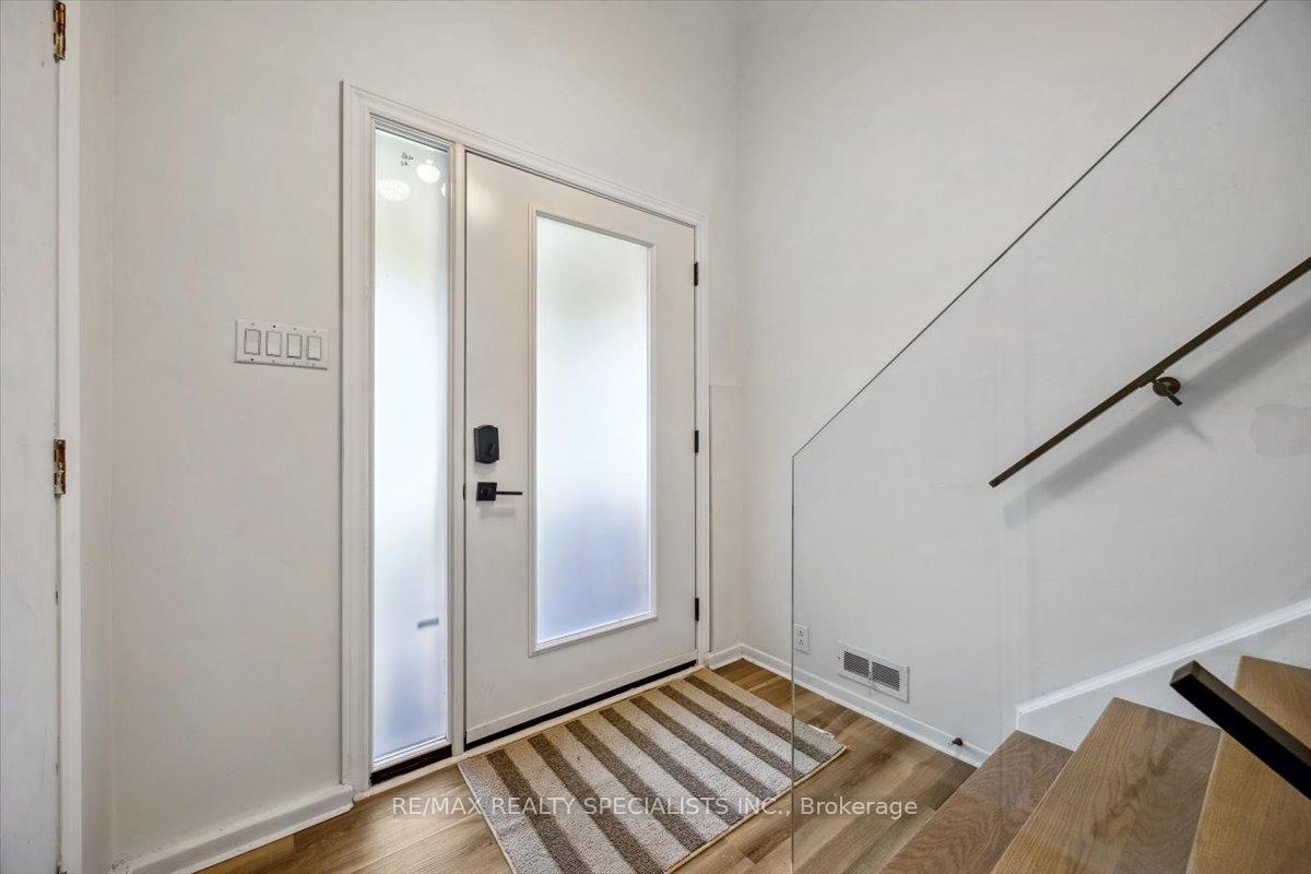 Photo 7 of 795 Quebec Street, Midland — HOMEH
