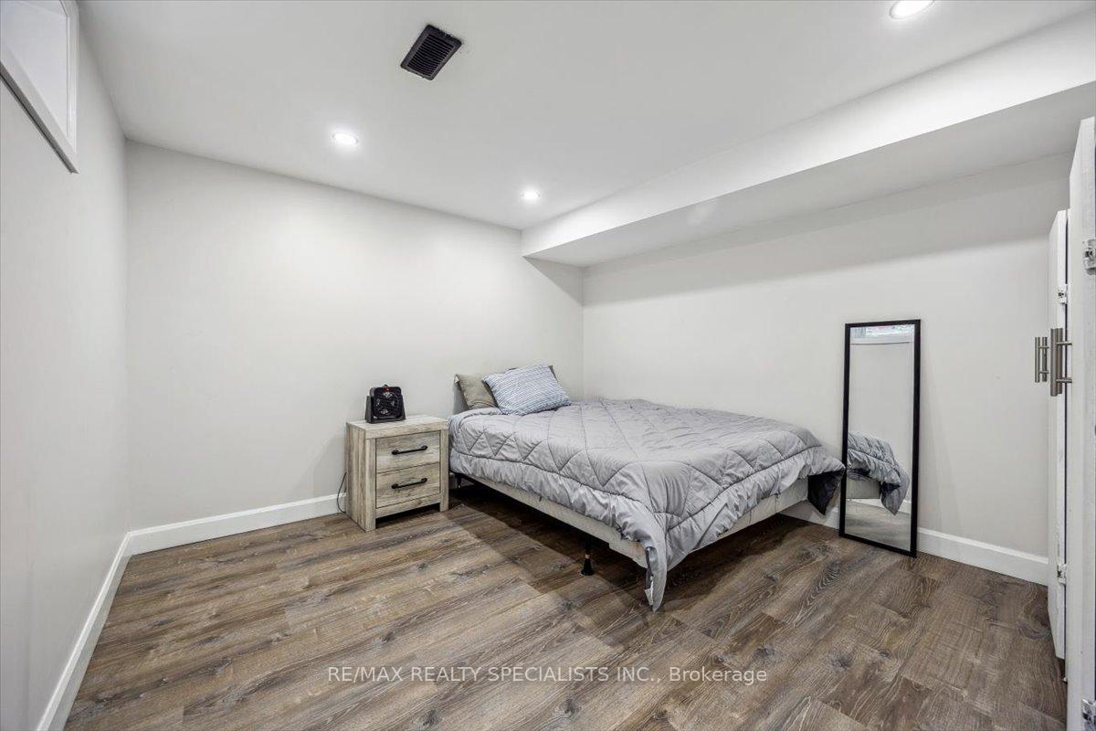 Photo 33 of 795 Quebec Street, Midland — HOMEH