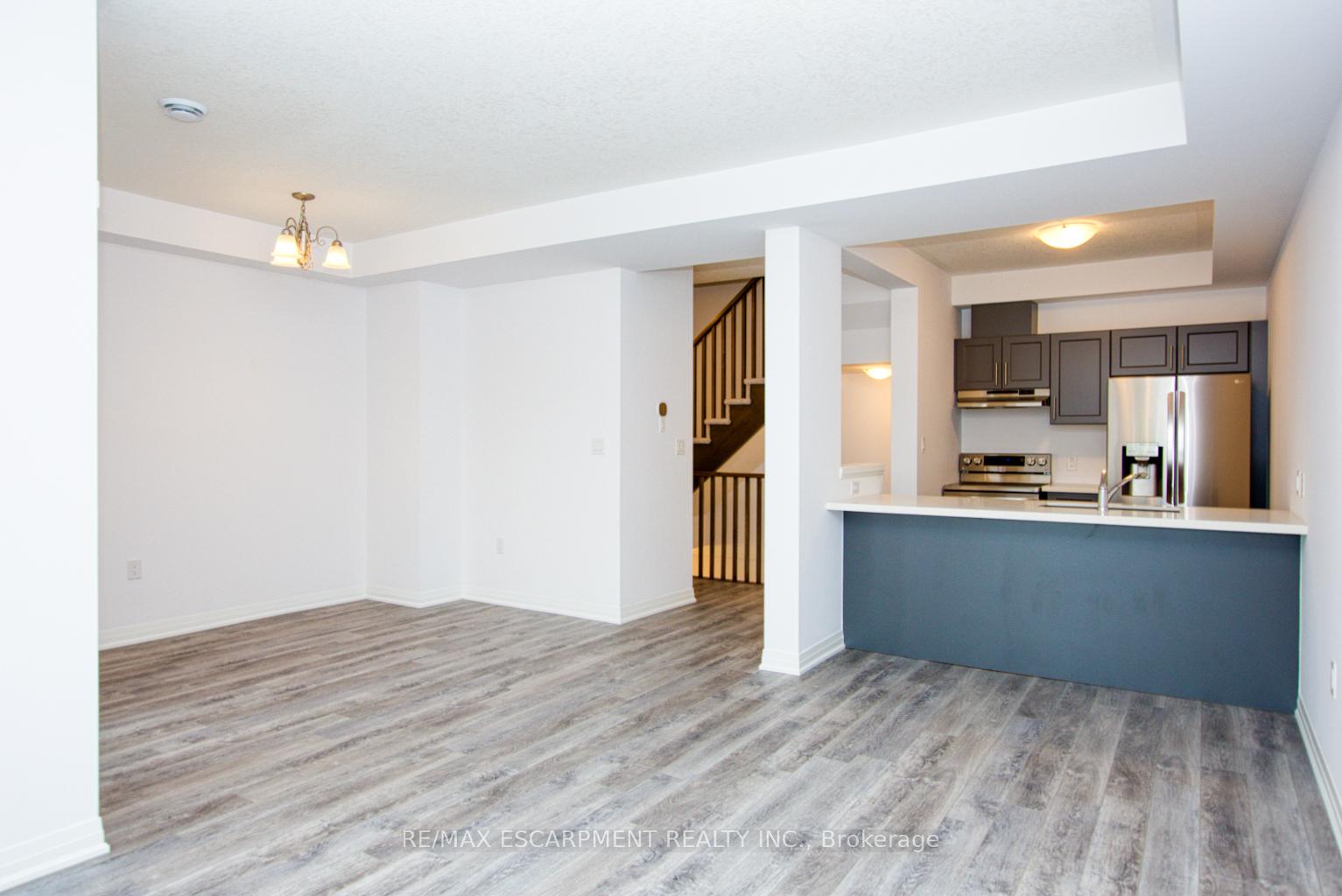 Photo 10 of 48 Waterlily Way, King, Schomberg — HOMEH