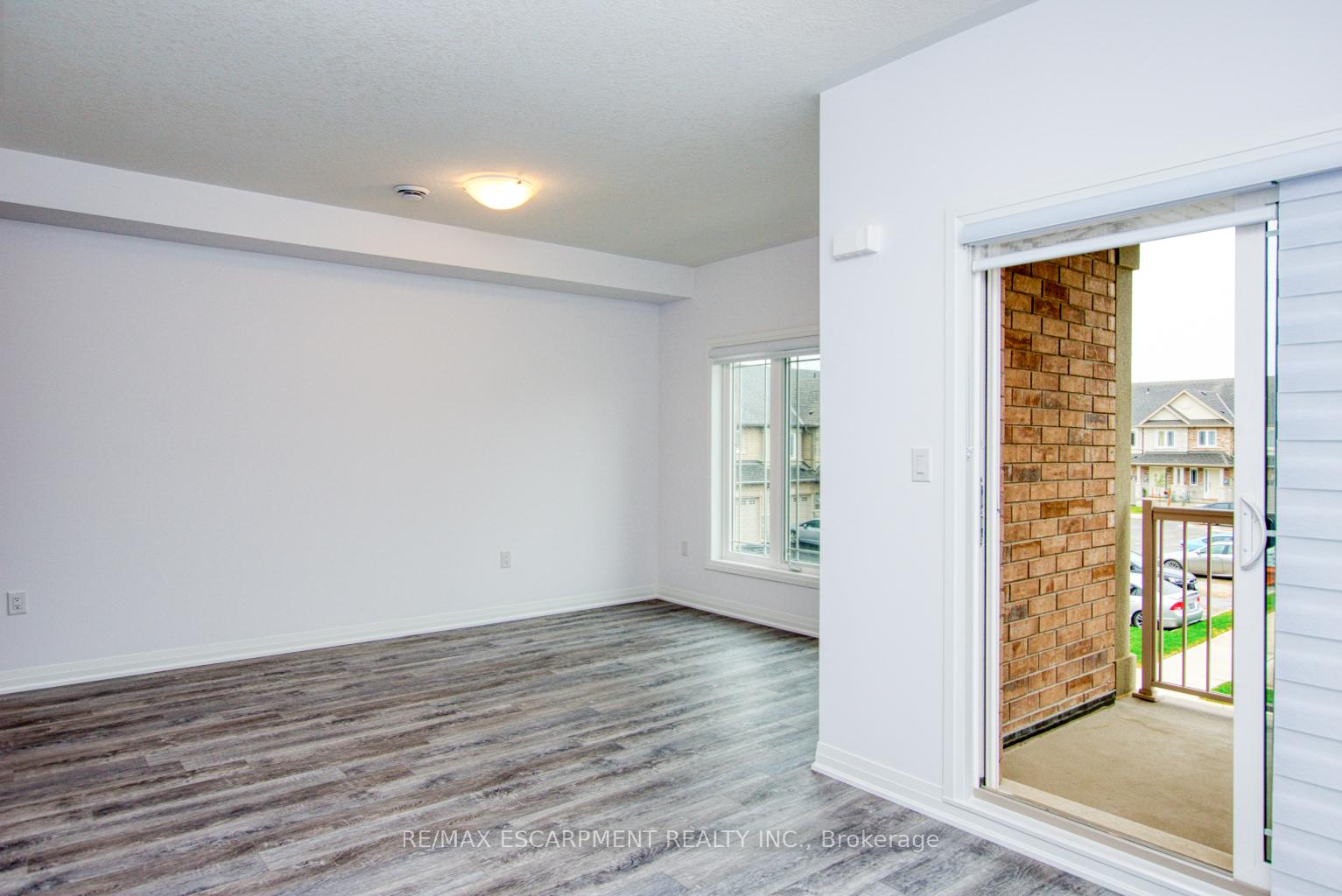 Photo 11 of 48 Waterlily Way, King, Schomberg — HOMEH