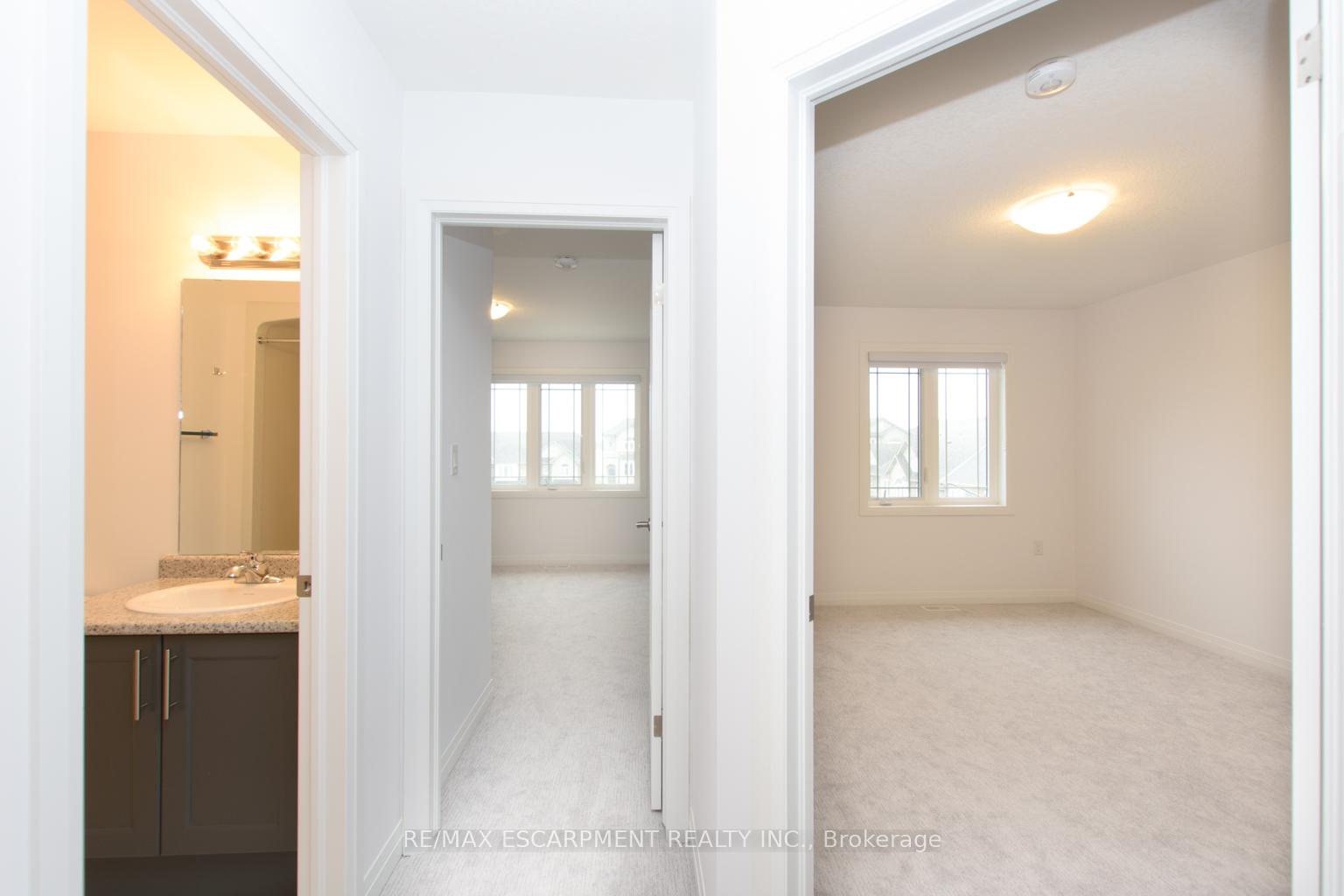Photo 14 of 48 Waterlily Way, King, Schomberg — HOMEH