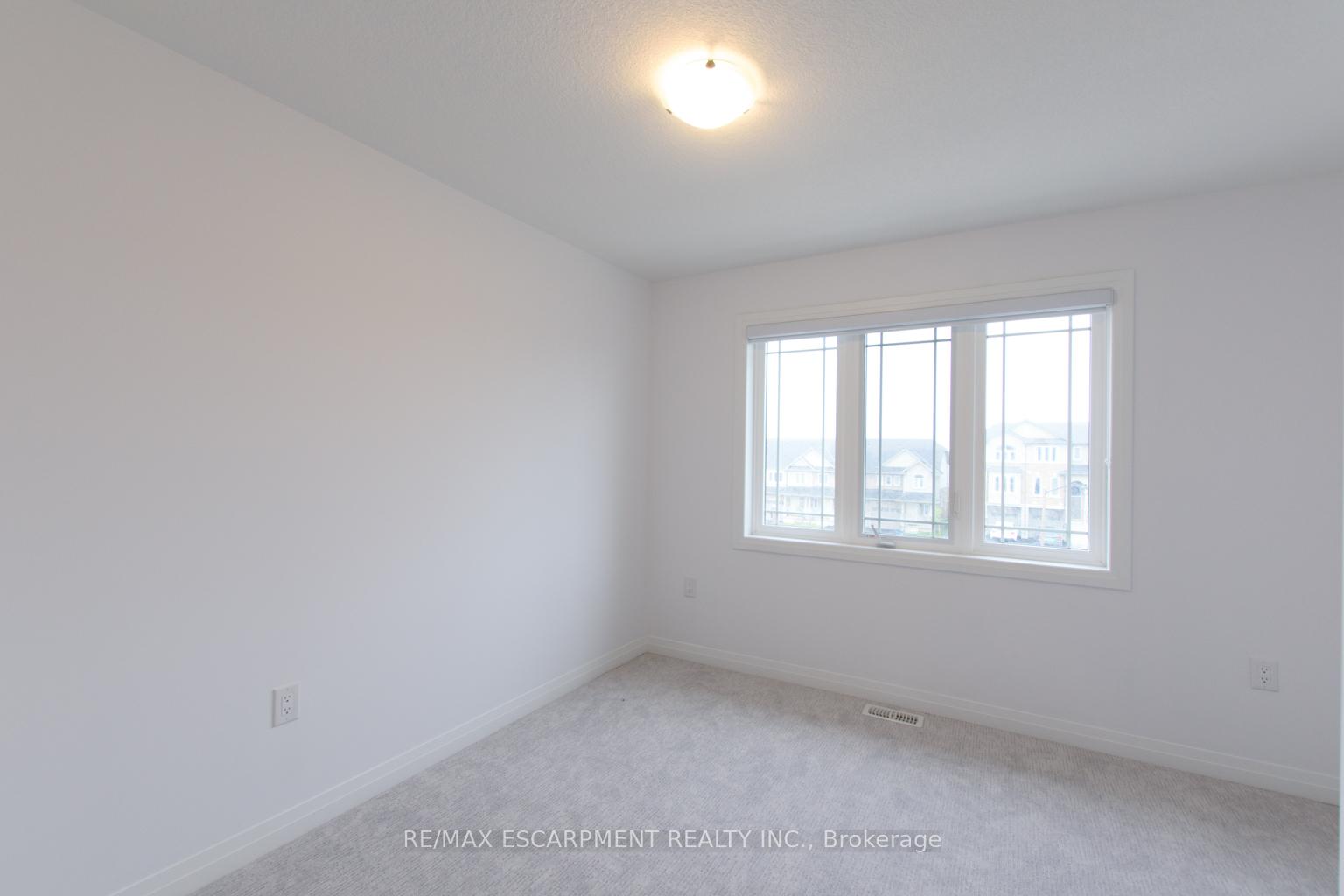 Photo 16 of 48 Waterlily Way, King, Schomberg — HOMEH