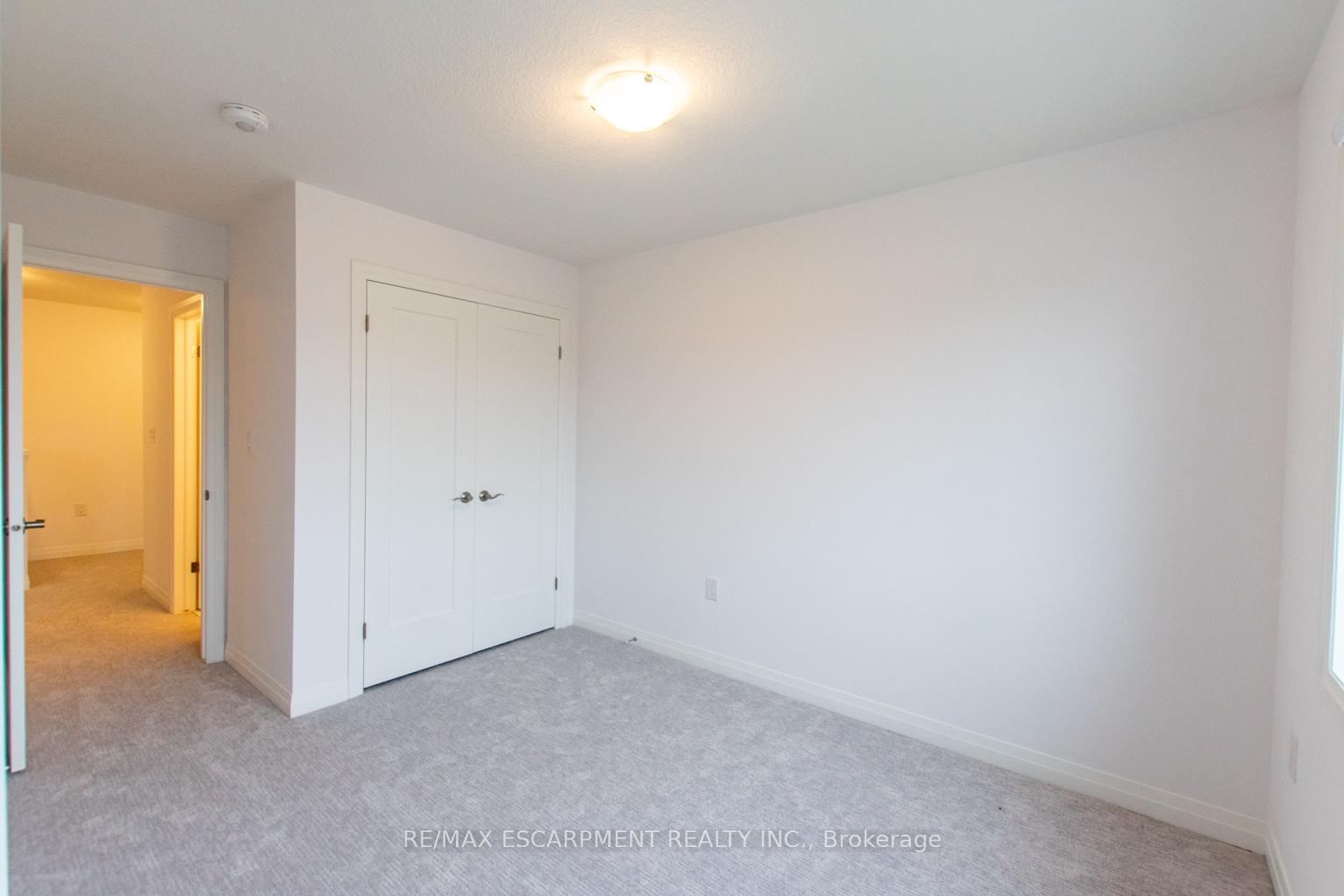 Photo 17 of 48 Waterlily Way, King, Schomberg — HOMEH