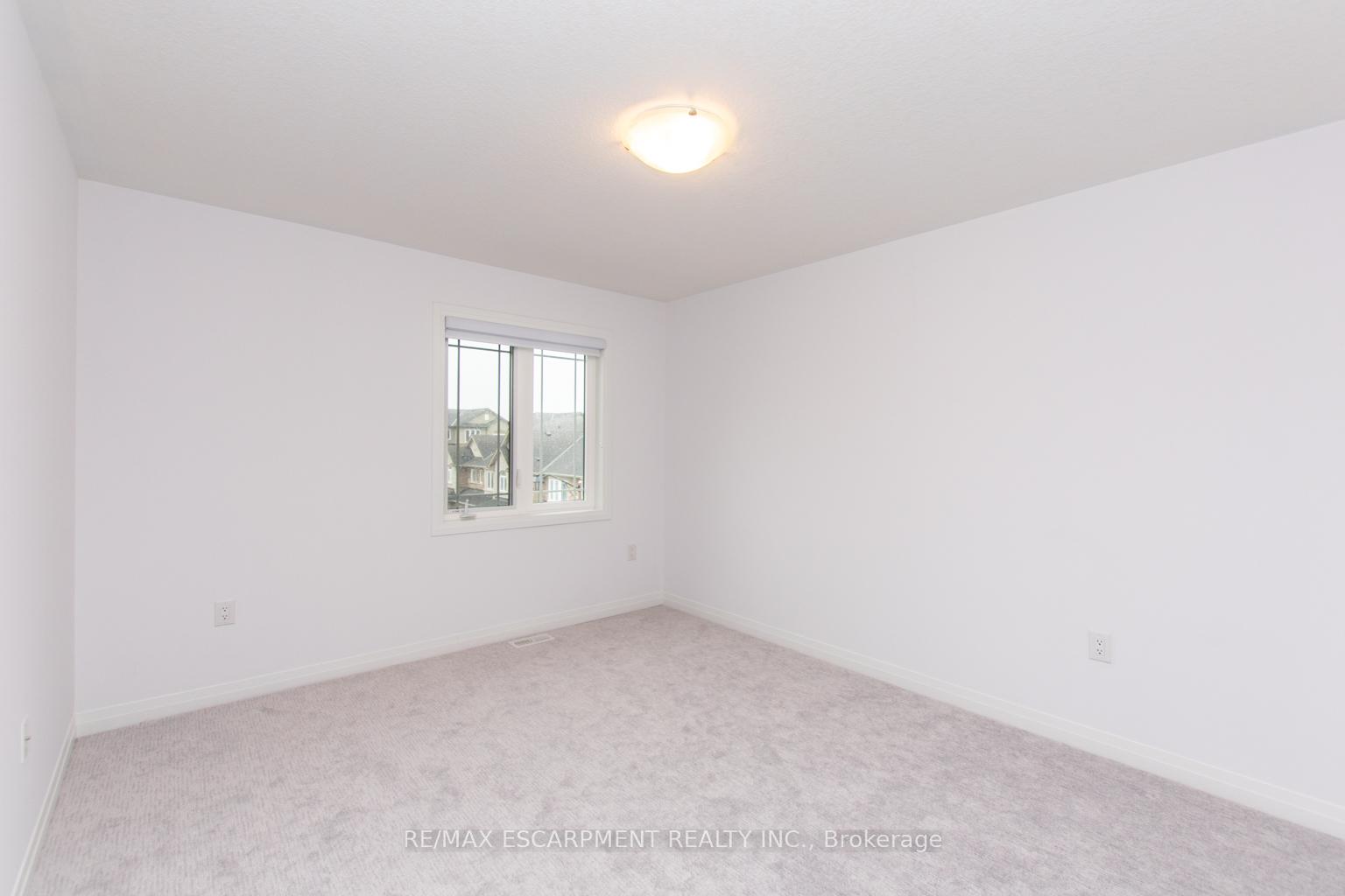 Photo 18 of 48 Waterlily Way, King, Schomberg — HOMEH