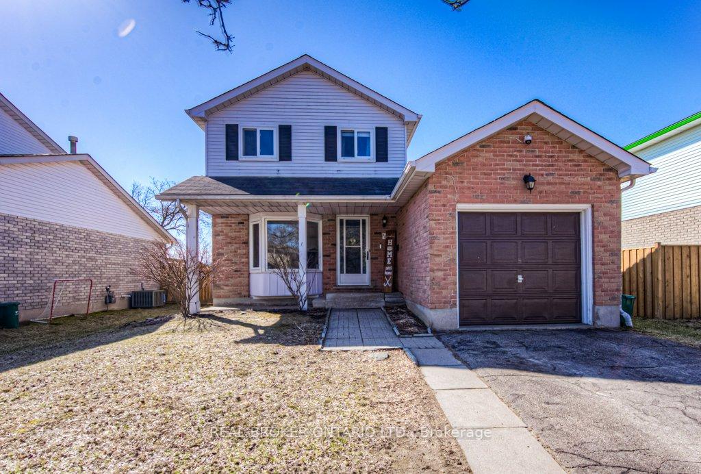 Photo 1 of 11 Rushbrook Drive, Kitchener — HOMEH
