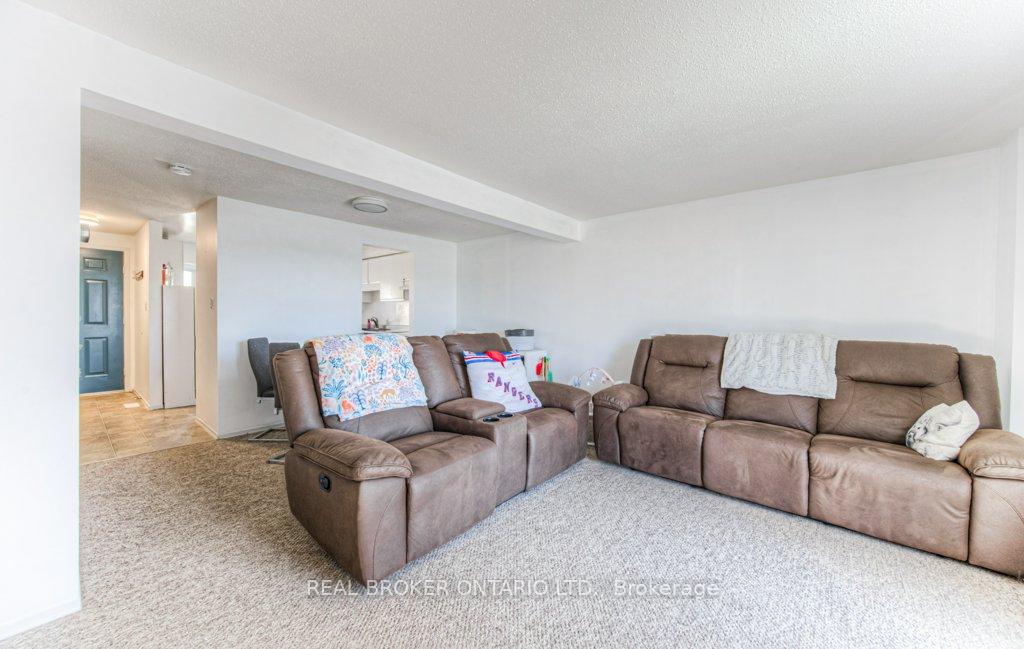 Photo 11 of 11 Rushbrook Drive, Kitchener — HOMEH