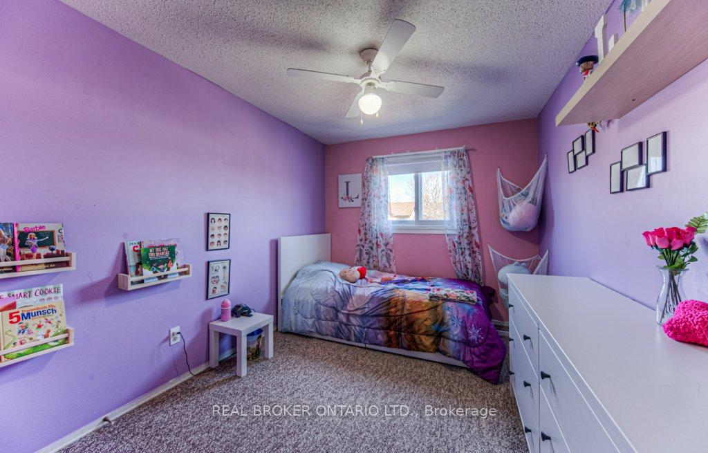 Photo 18 of 11 Rushbrook Drive, Kitchener — HOMEH