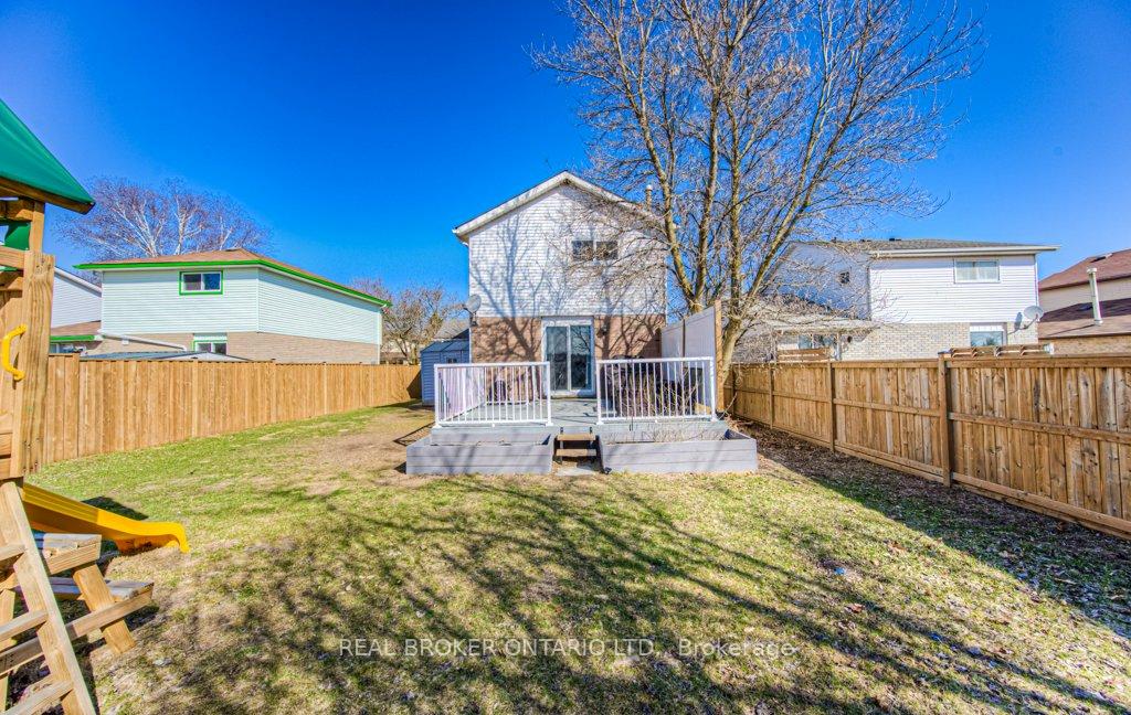 Photo 26 of 11 Rushbrook Drive, Kitchener — HOMEH