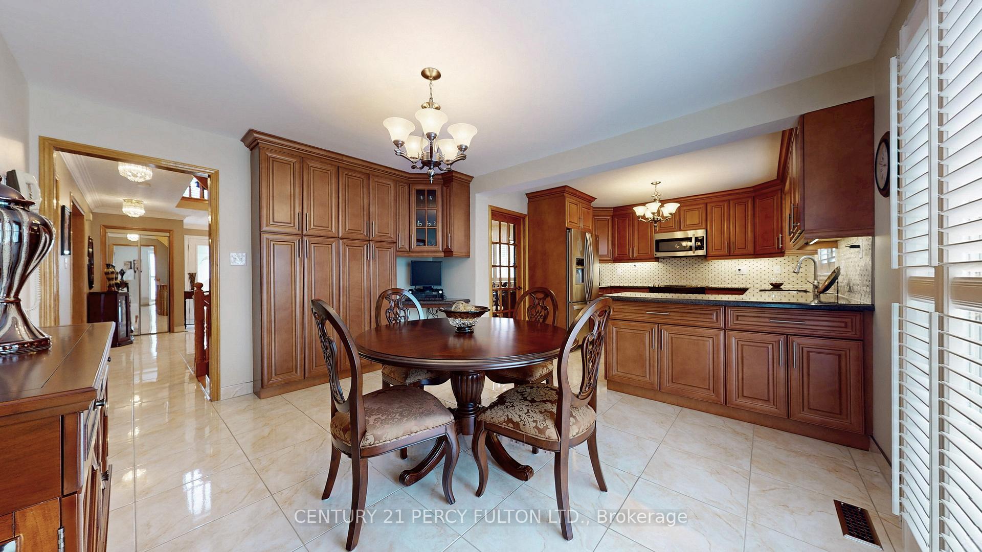 Photo 11 of 32 Avoca Drive, Markham, Village Green-South Unionville — HOMEH