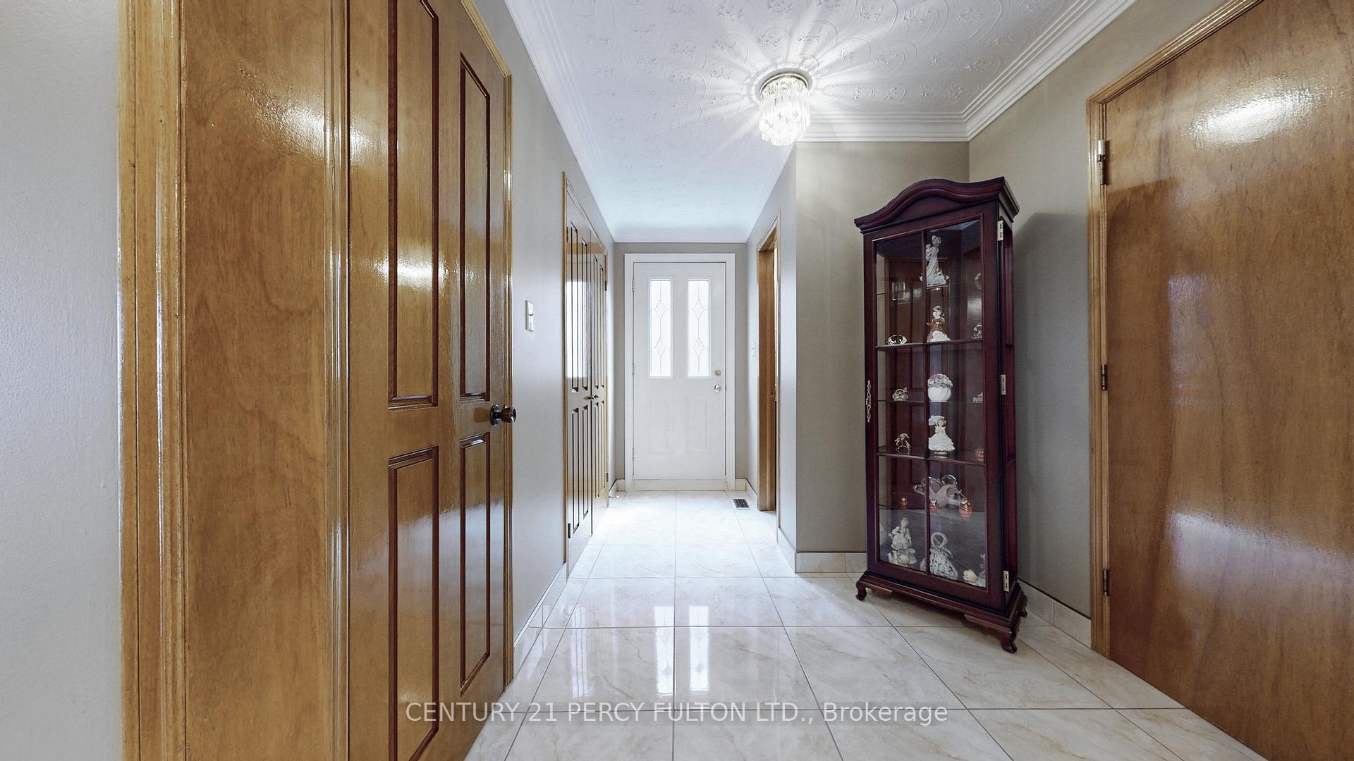 Photo 15 of 32 Avoca Drive, Markham, Village Green-South Unionville — HOMEH