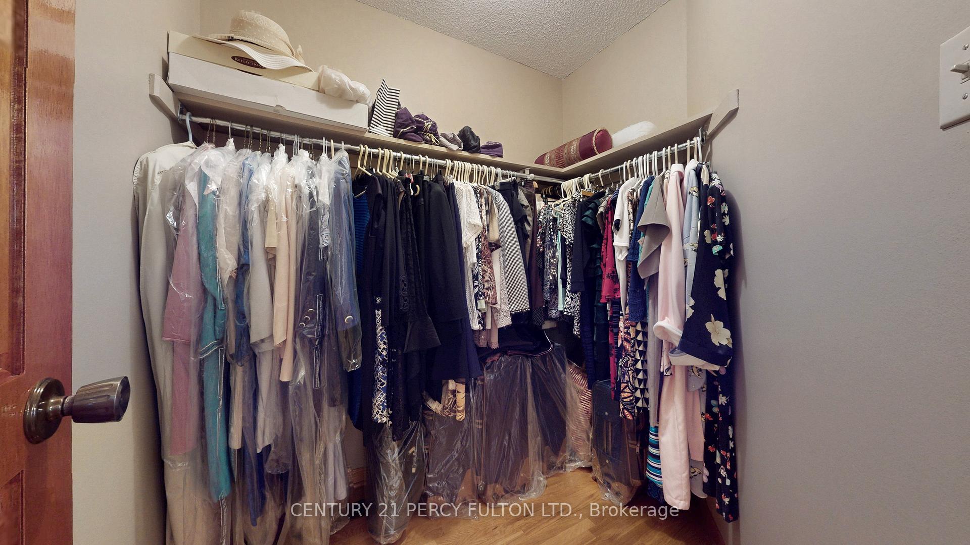 Photo 22 of 32 Avoca Drive, Markham, Village Green-South Unionville — HOMEH