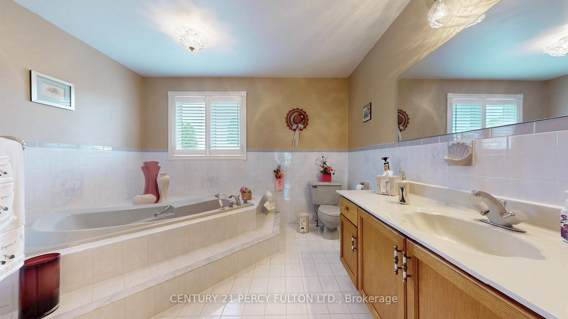 Photo 23 of 32 Avoca Drive, Markham, Village Green-South Unionville — HOMEH