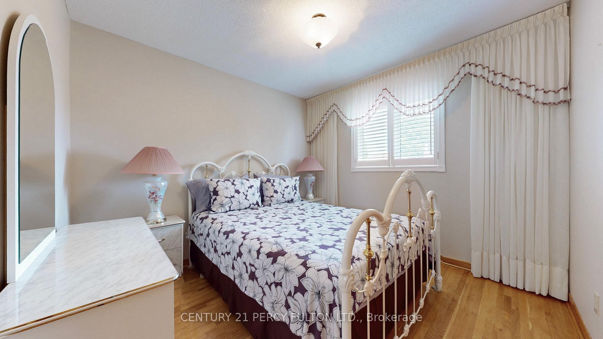 Photo 25 of 32 Avoca Drive, Markham, Village Green-South Unionville — HOMEH