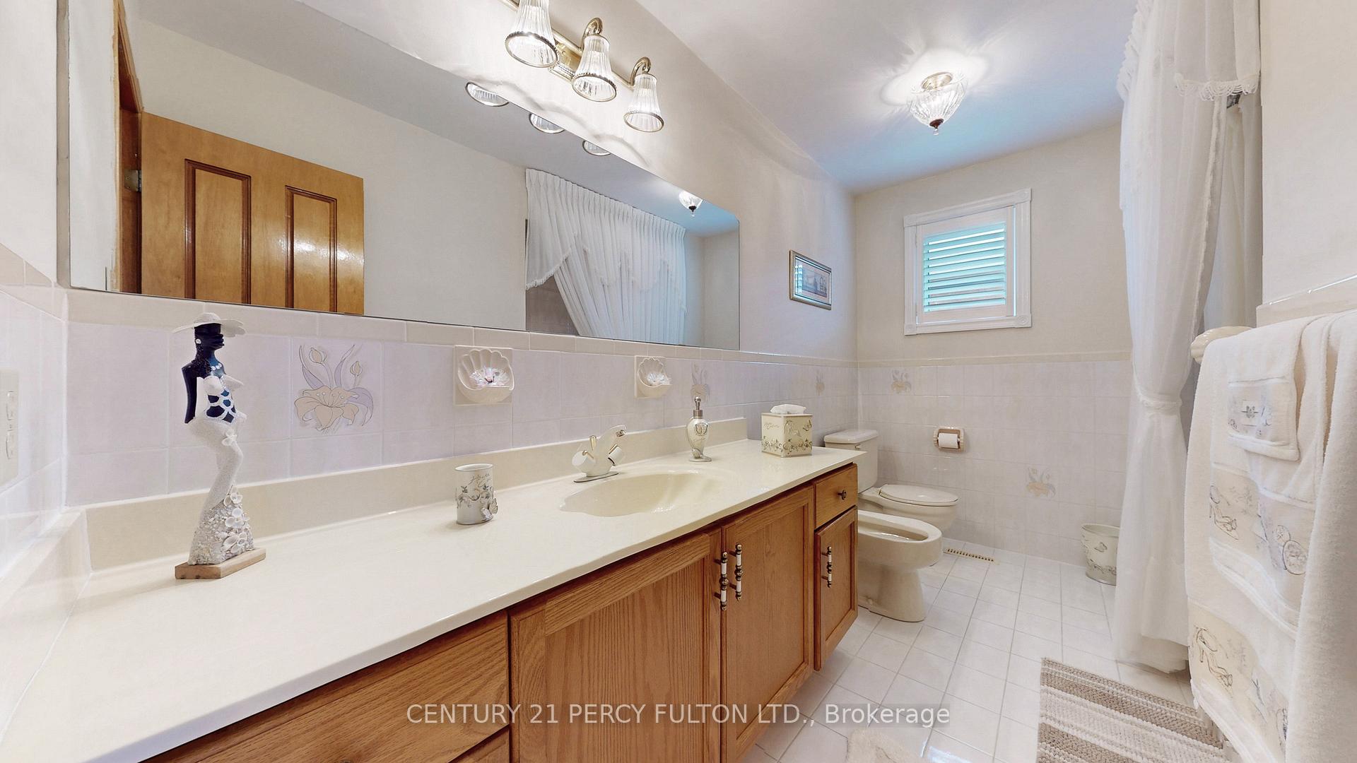 Photo 31 of 32 Avoca Drive, Markham, Village Green-South Unionville — HOMEH