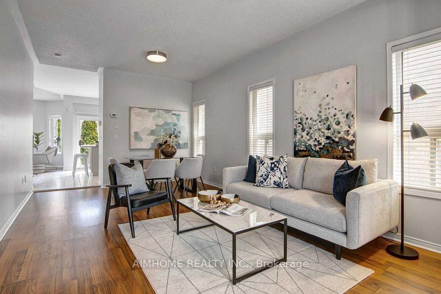 Photo 14 of 51 Crawford Street, Markham, Berczy — HOMEH