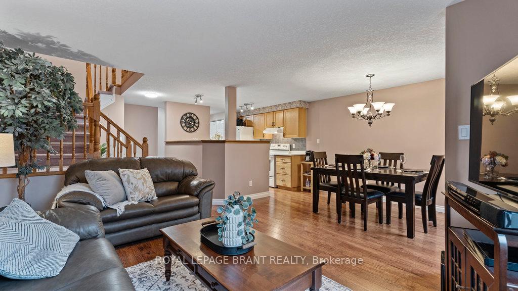 Photo 4 of 119 Pine Martin Crescent, Kitchener — HOMEH