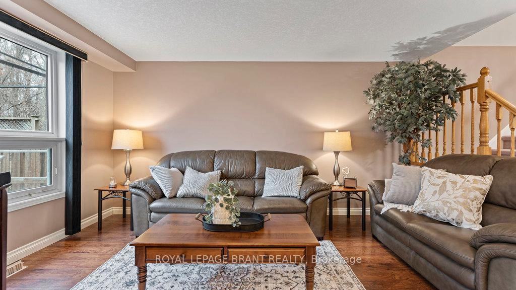Photo 5 of 119 Pine Martin Crescent, Kitchener — HOMEH