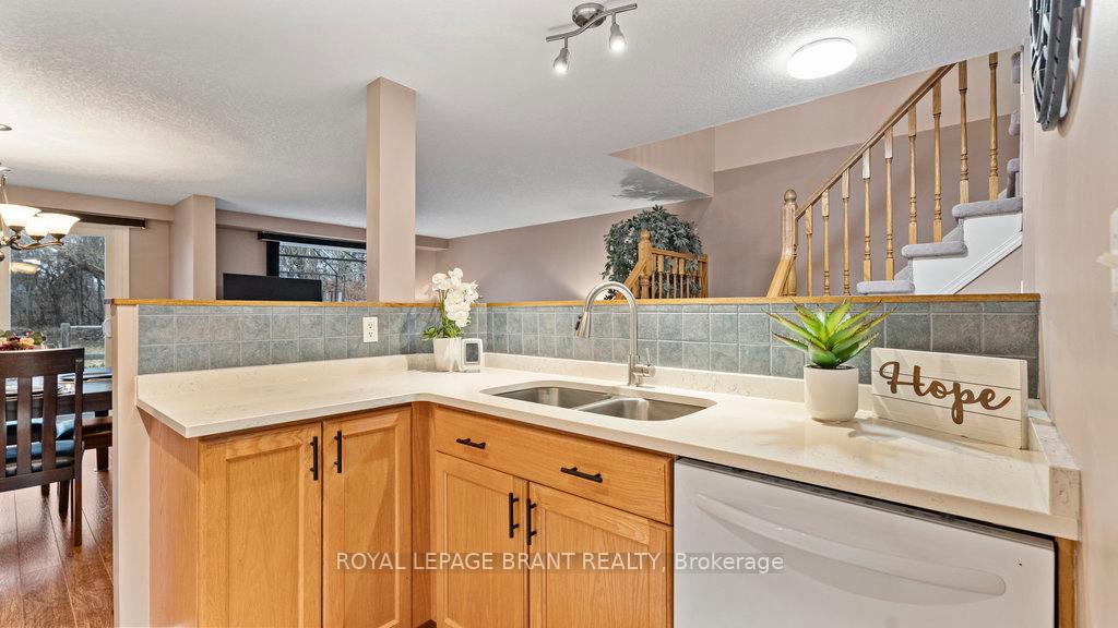 Photo 8 of 119 Pine Martin Crescent, Kitchener — HOMEH