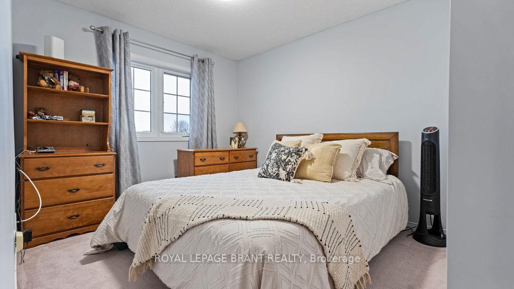 Photo 17 of 119 Pine Martin Crescent, Kitchener — HOMEH