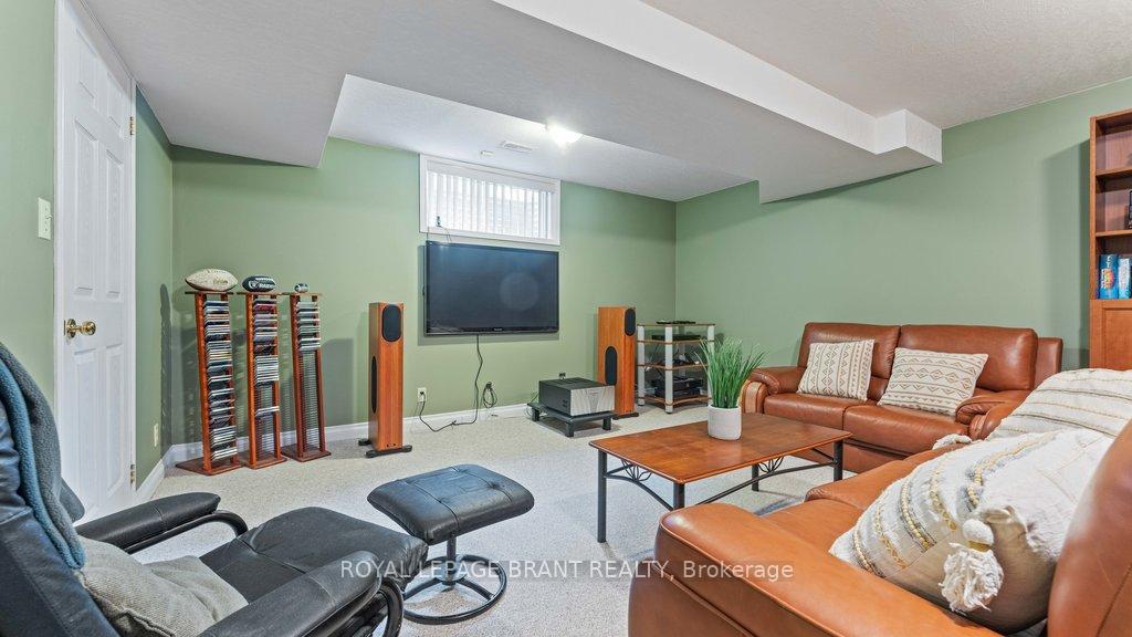Photo 18 of 119 Pine Martin Crescent, Kitchener — HOMEH