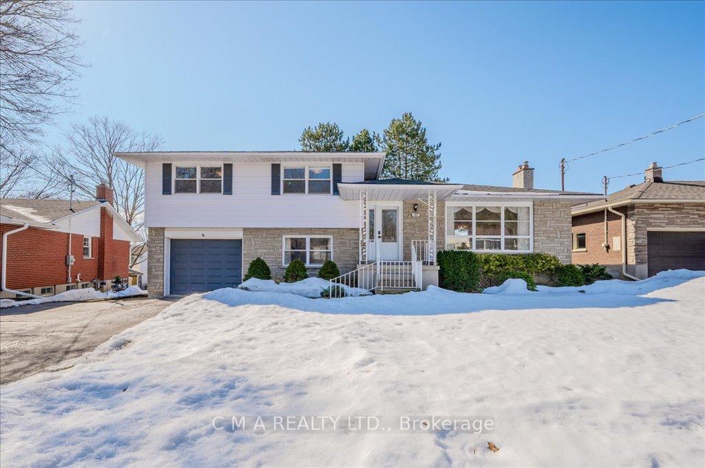 Photo 2 of 395 Forest Hill Drive, Kitchener — HOMEH