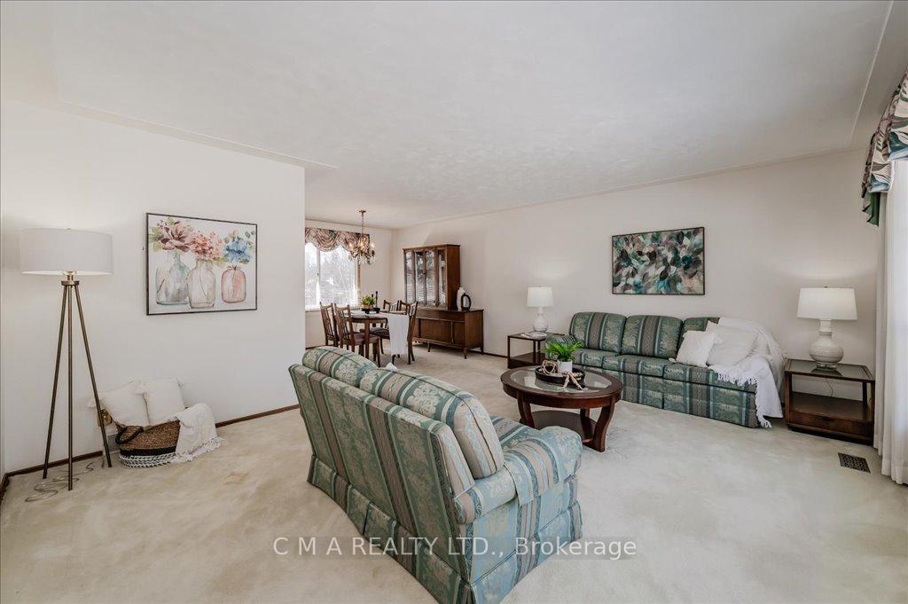 Photo 7 of 395 Forest Hill Drive, Kitchener — HOMEH