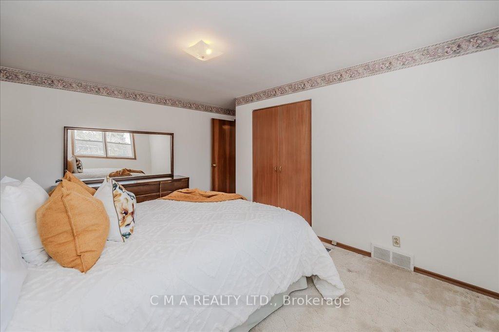 Photo 19 of 395 Forest Hill Drive, Kitchener — HOMEH