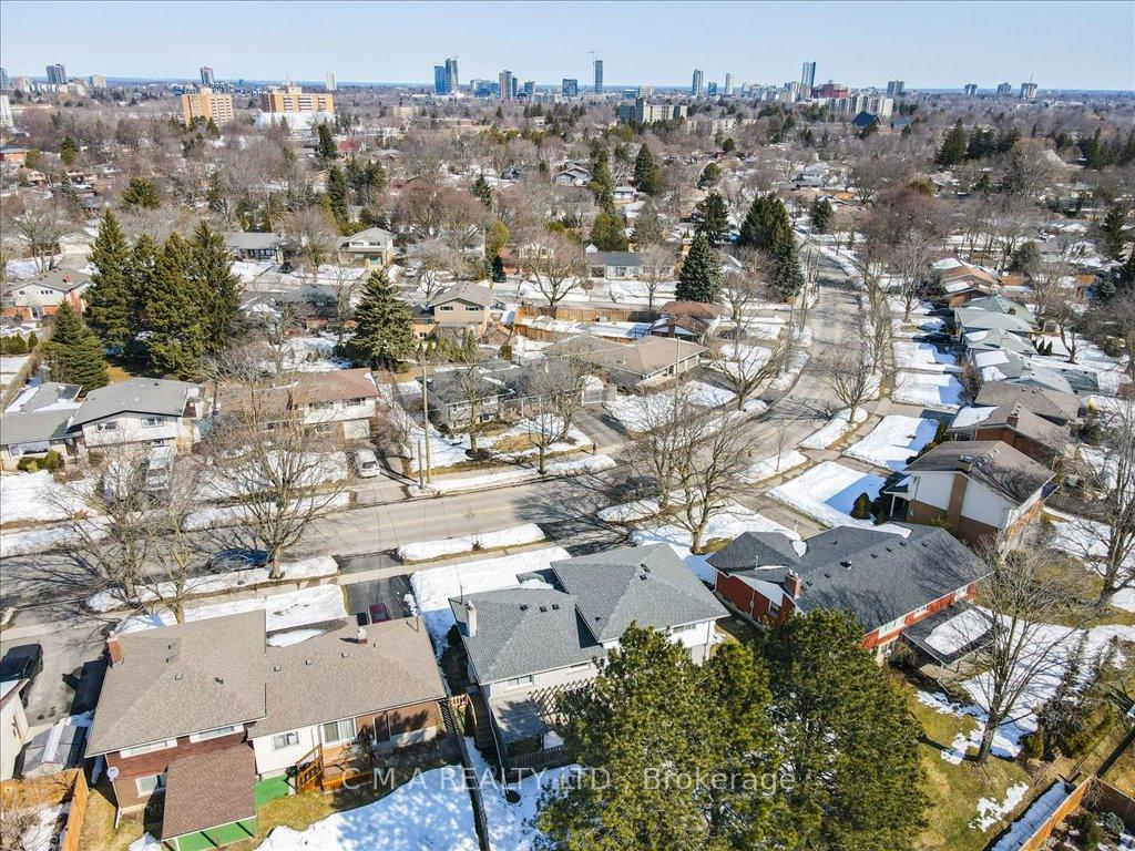 Photo 37 of 395 Forest Hill Drive, Kitchener — HOMEH