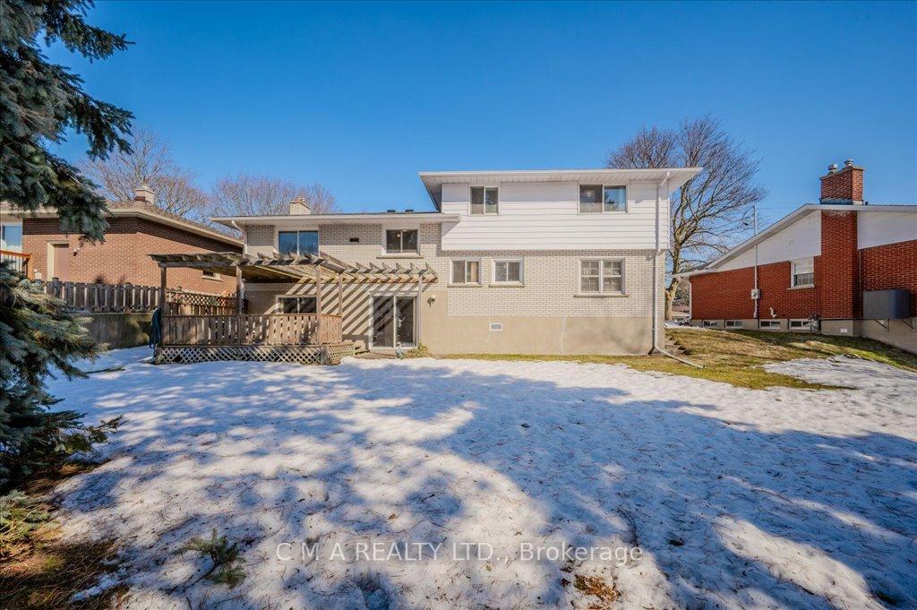 Photo 45 of 395 Forest Hill Drive, Kitchener — HOMEH