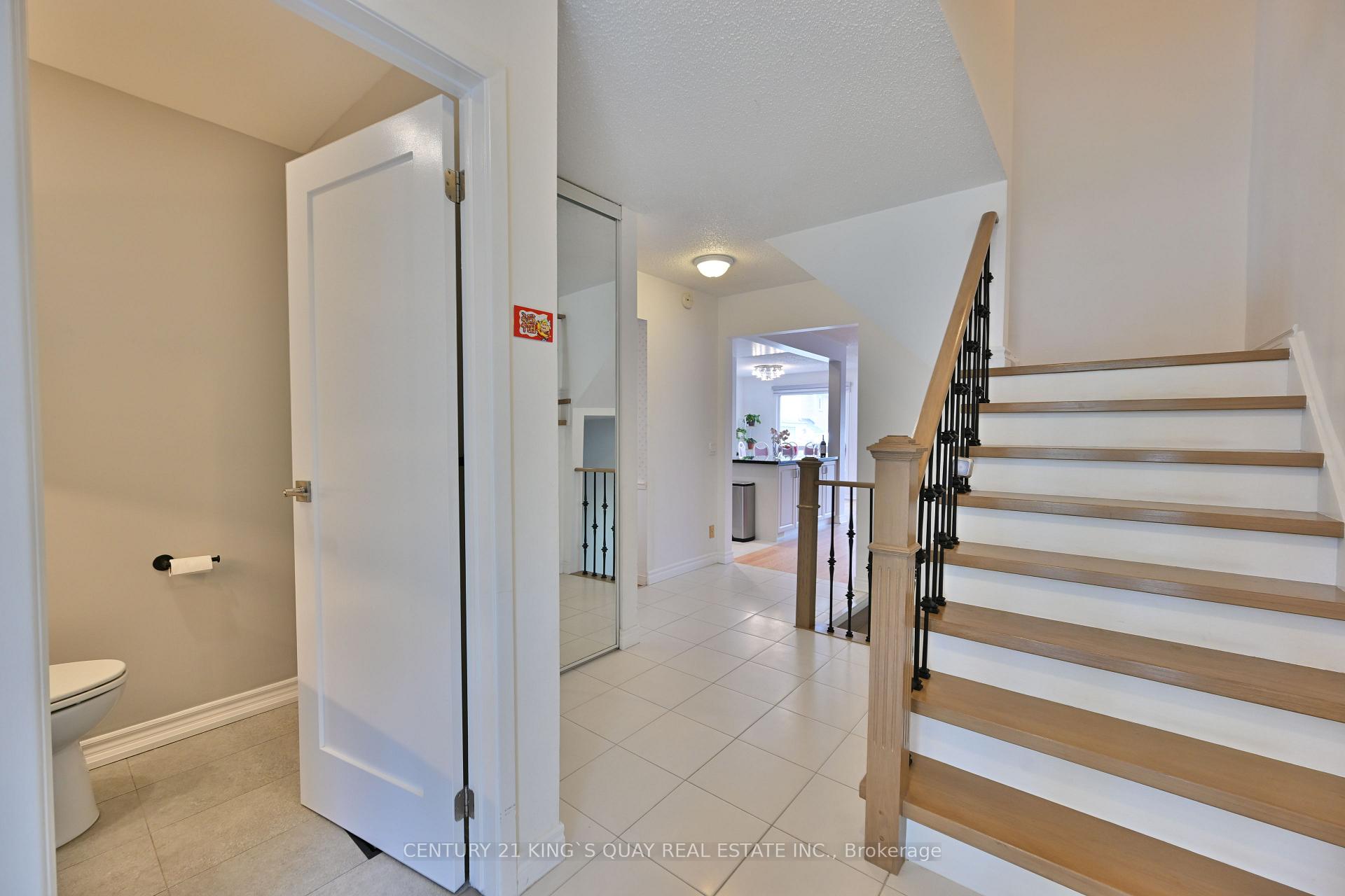 Photo 5 of 26 Tunney Crescent, Markham, Raymerville — HOMEH