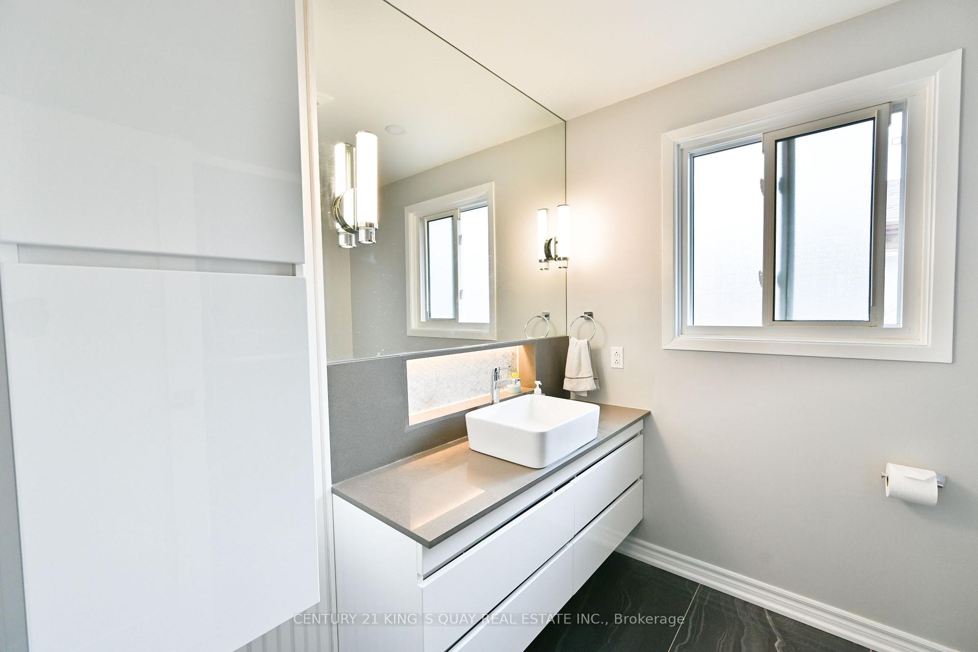 Photo 23 of 26 Tunney Crescent, Markham, Raymerville — HOMEH