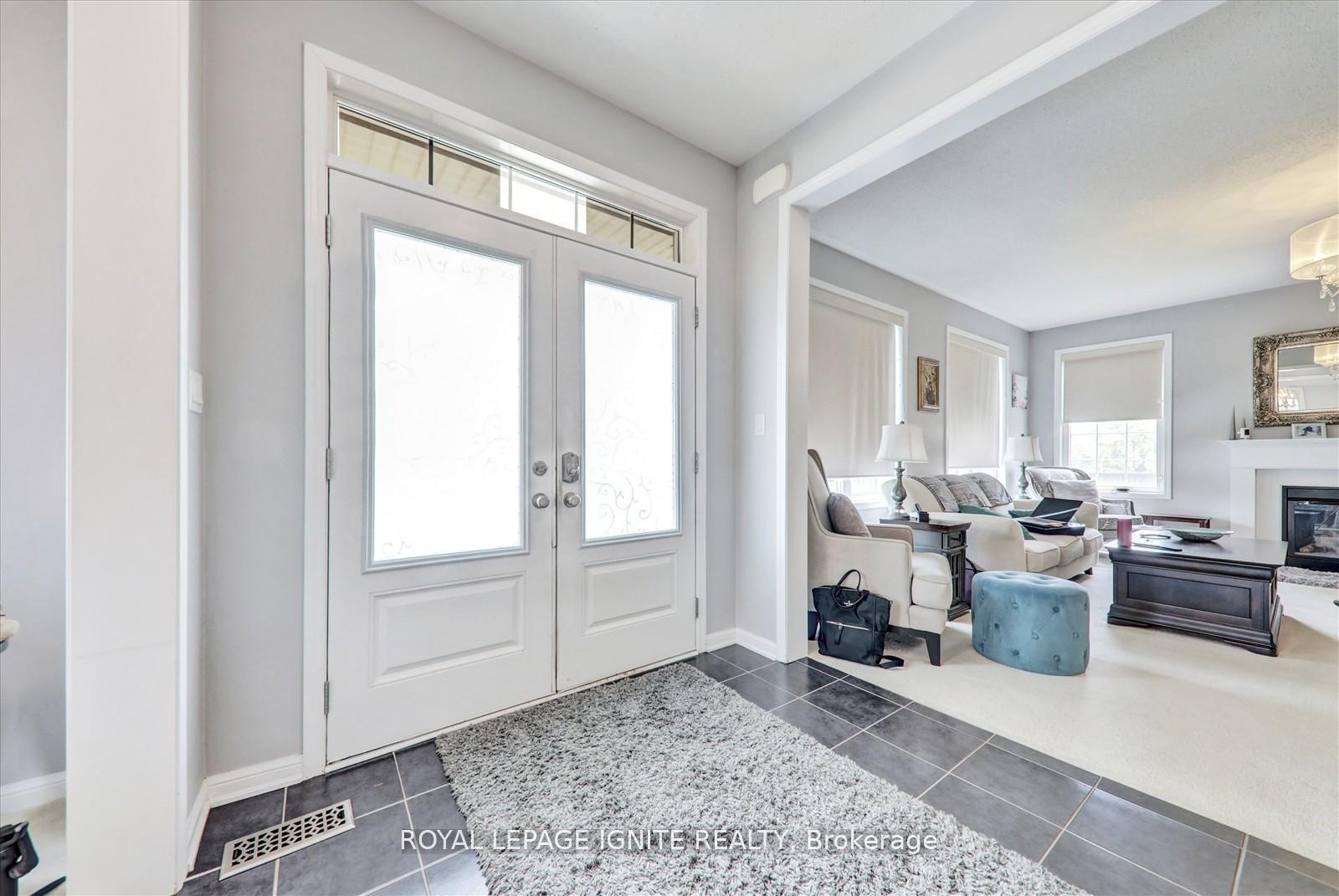 Photo 7 of 233 Cornell Park Avenue, Markham, Cornell — HOMEH