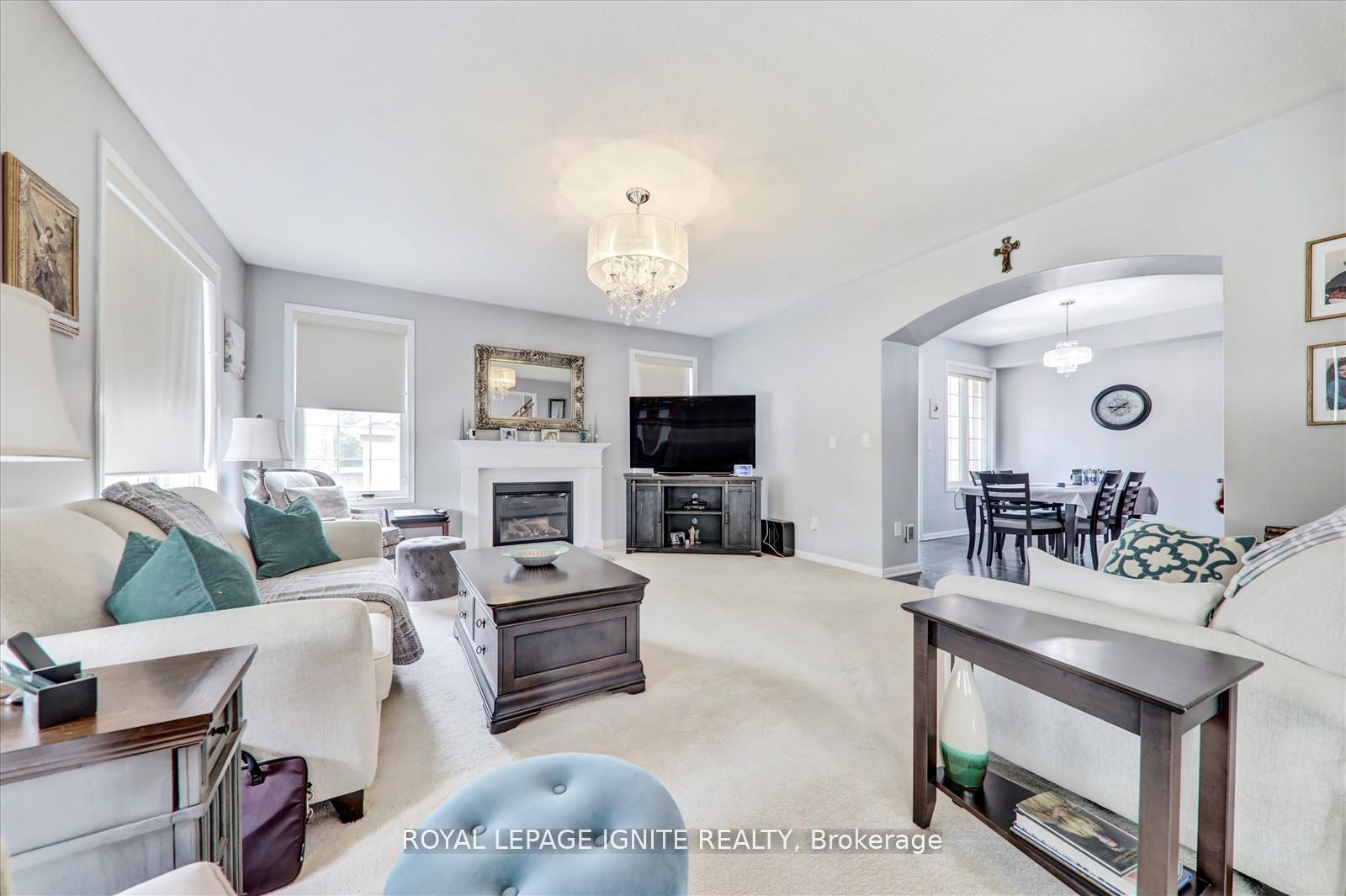 Photo 12 of 233 Cornell Park Avenue, Markham, Cornell — HOMEH