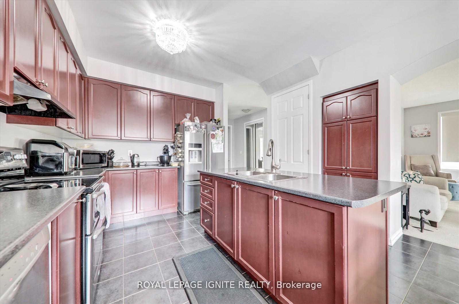 Photo 18 of 233 Cornell Park Avenue, Markham, Cornell — HOMEH